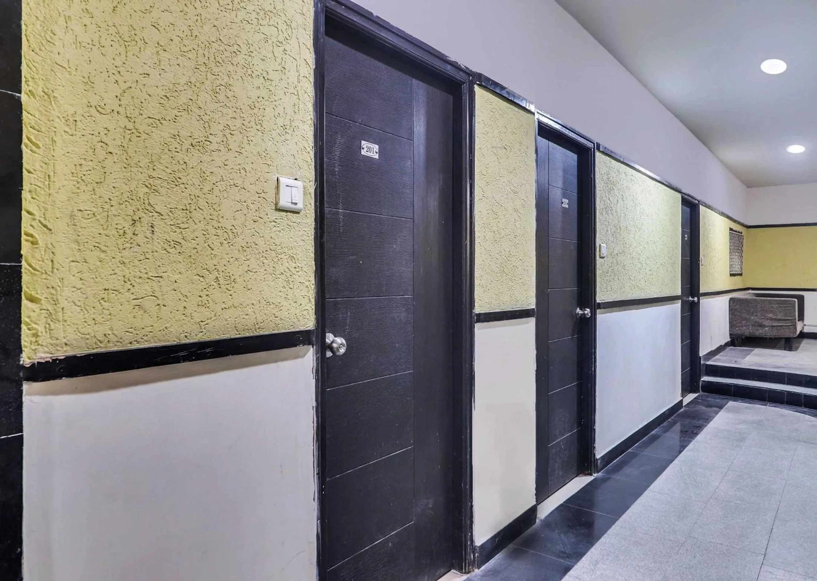 Lobby or reception in Hotel O Qualia Hotel Dilsukhnagar Near Dilsukhnagar Metro Station