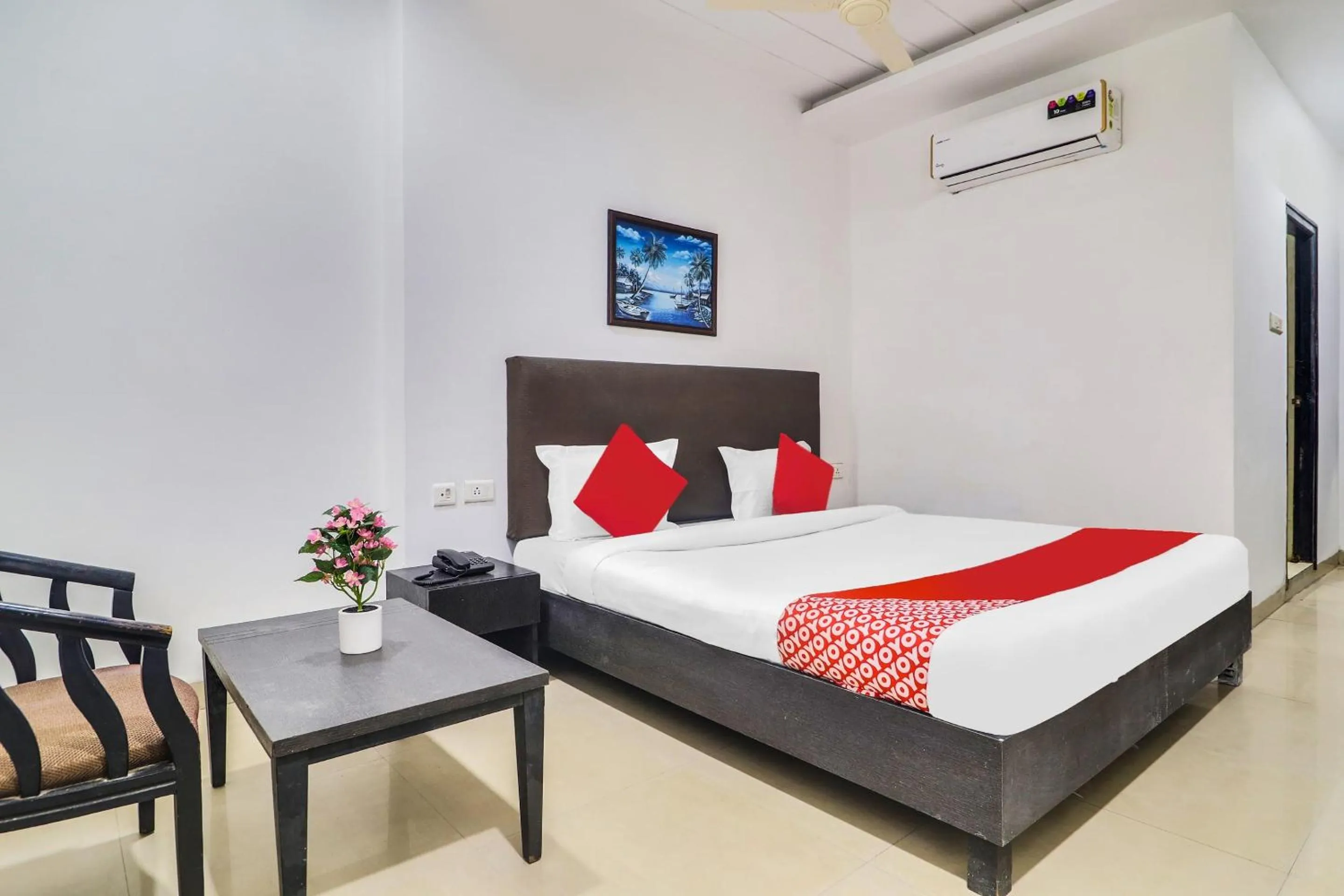 Bedroom, Bed in Hotel O Qualia Hotel Dilsukhnagar Near Dilsukhnagar Metro Station
