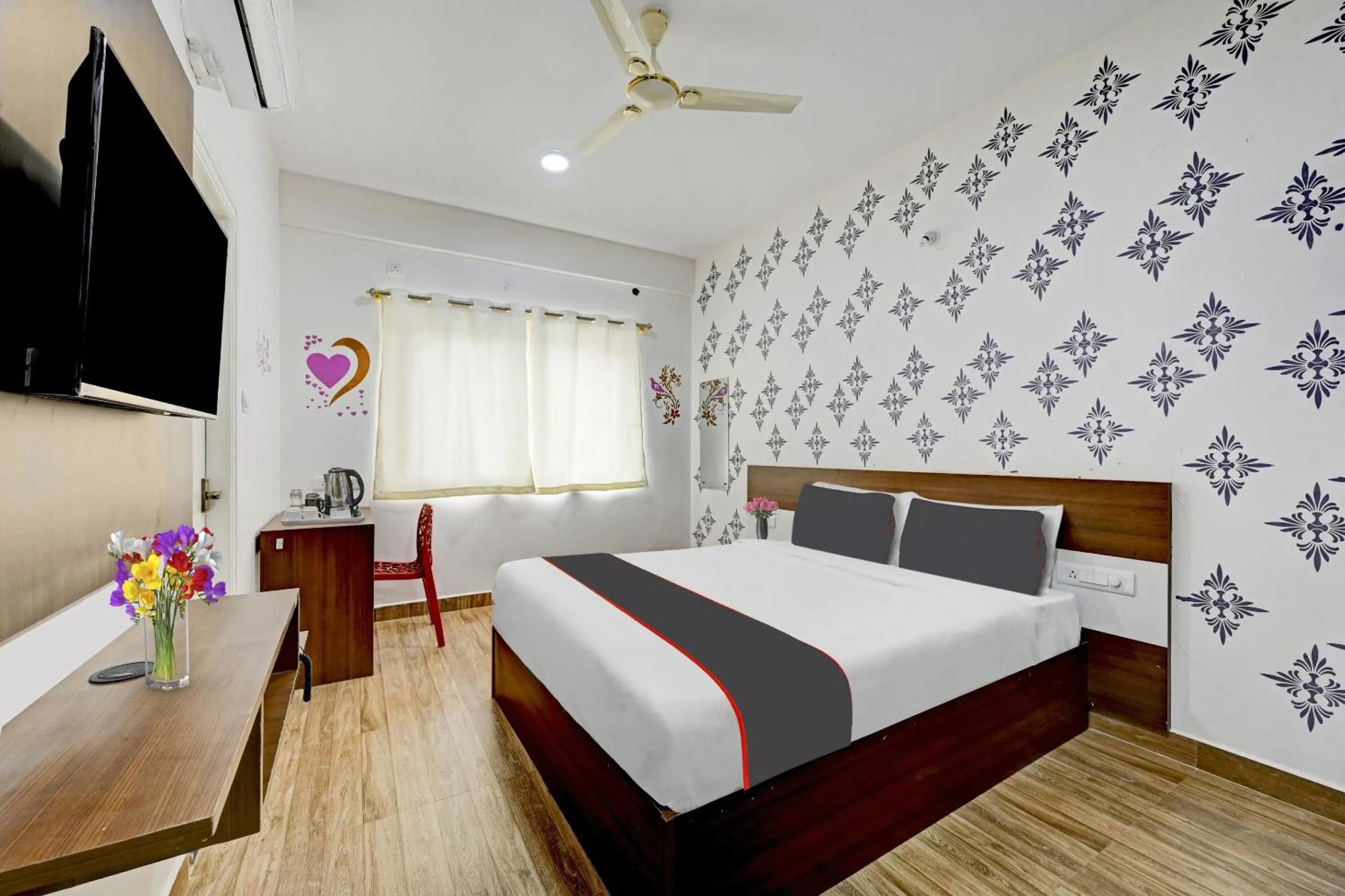 Bedroom, Bed in Super Capital O Prince Venue