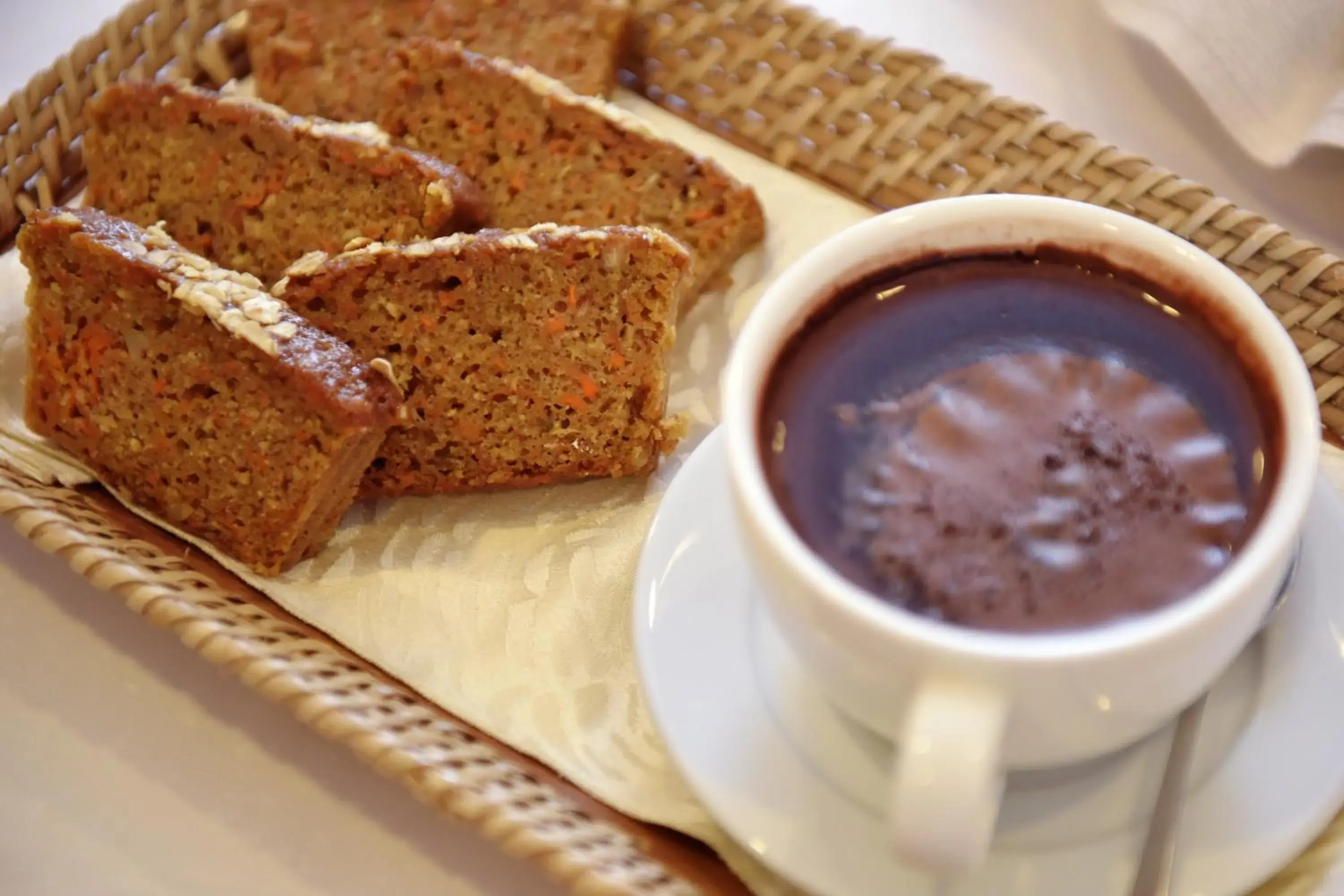 Food and drinks in Aura One Hotel Food and drinks in Aura One Hotel