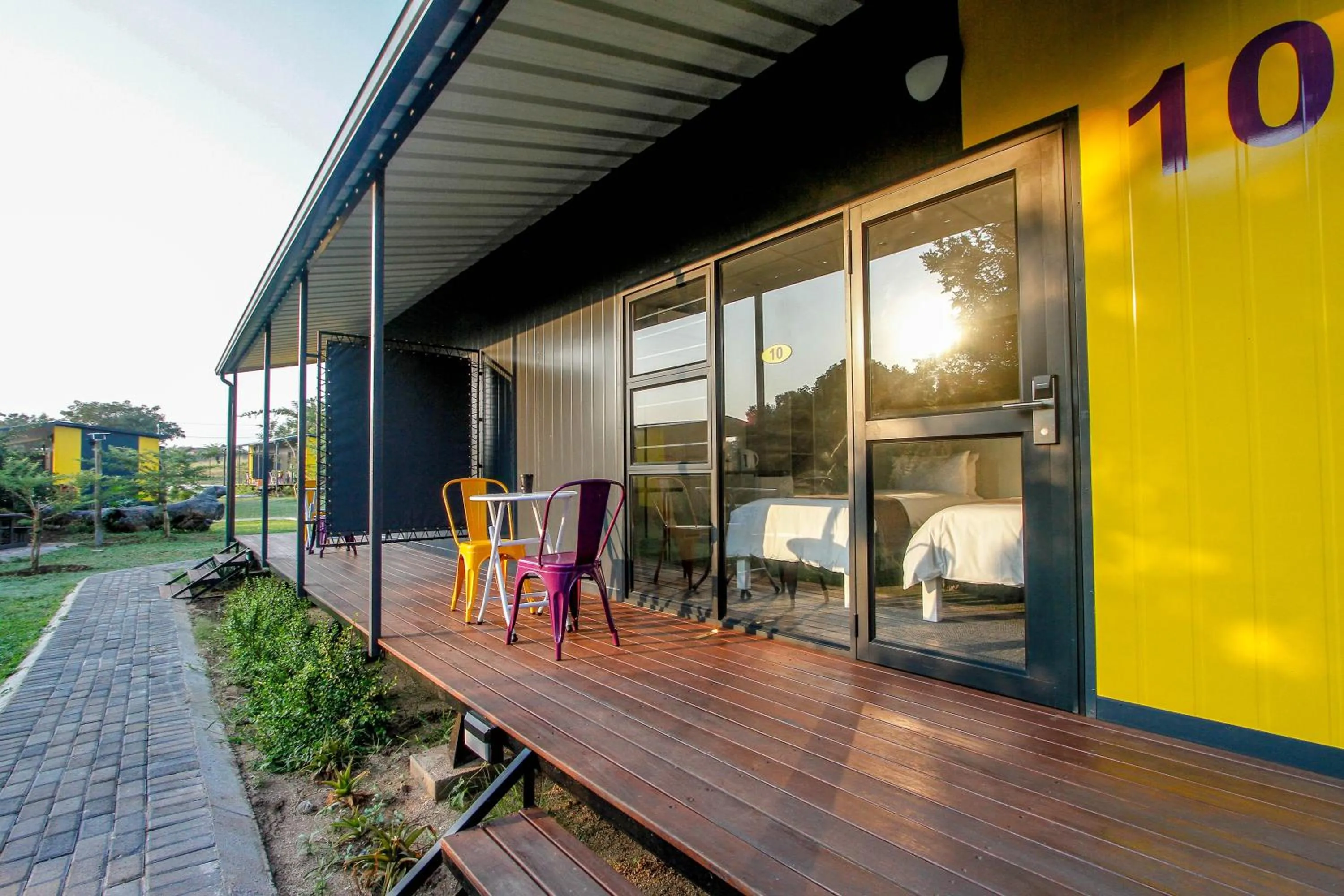 Twin Room in SleepOver Phabeni