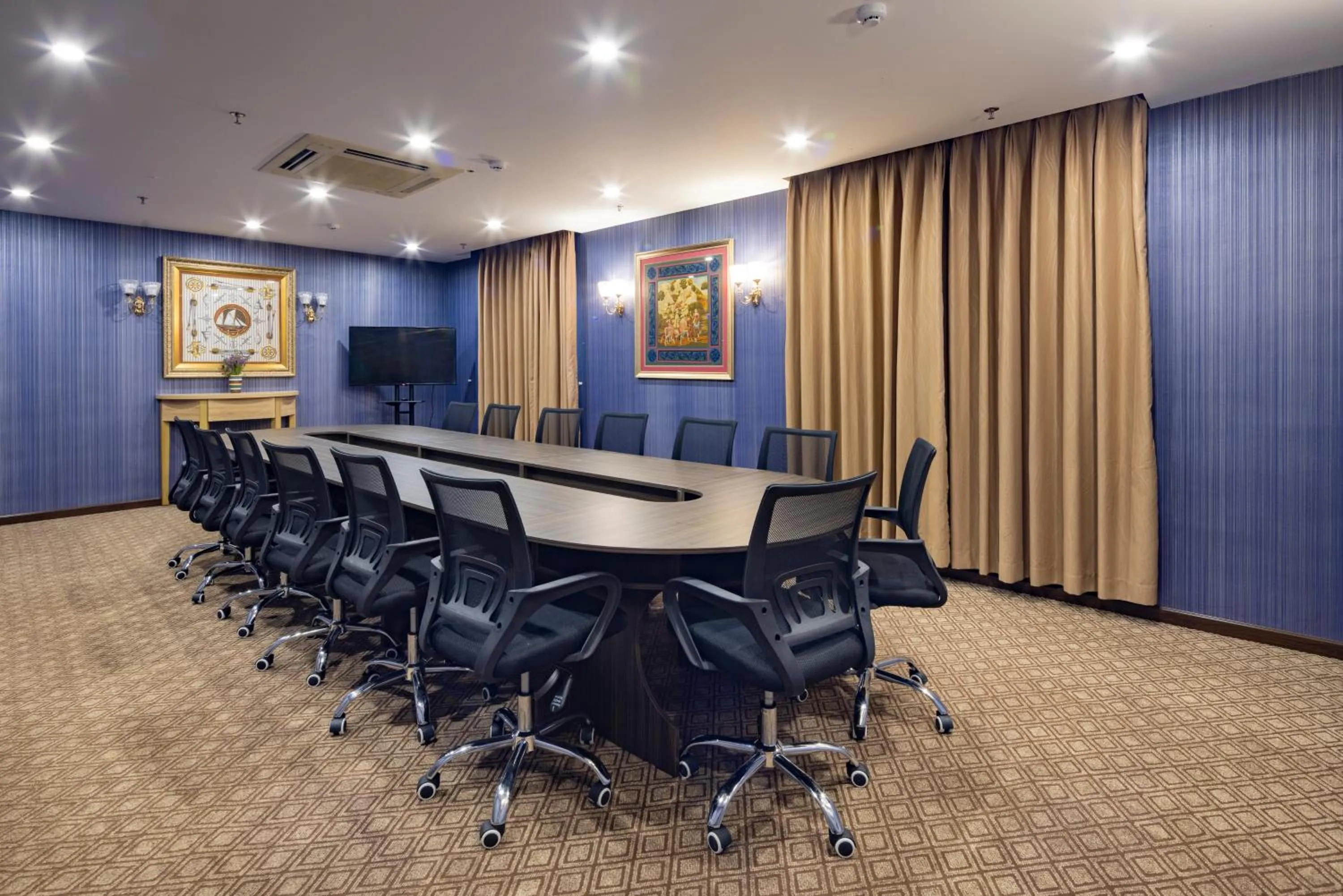 Meeting/conference room in DB Hotel Nha Trang