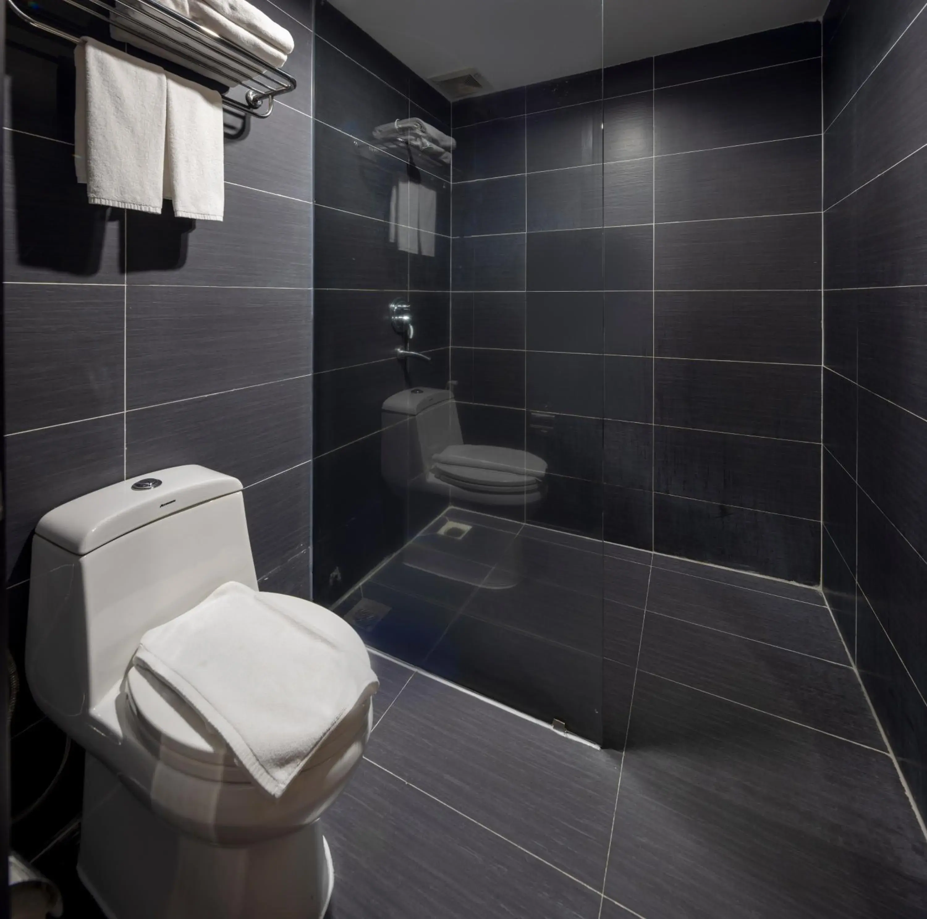 Superior Twin Room in DB Hotel Nha Trang Superior Twin Room in DB Hotel Nha Trang