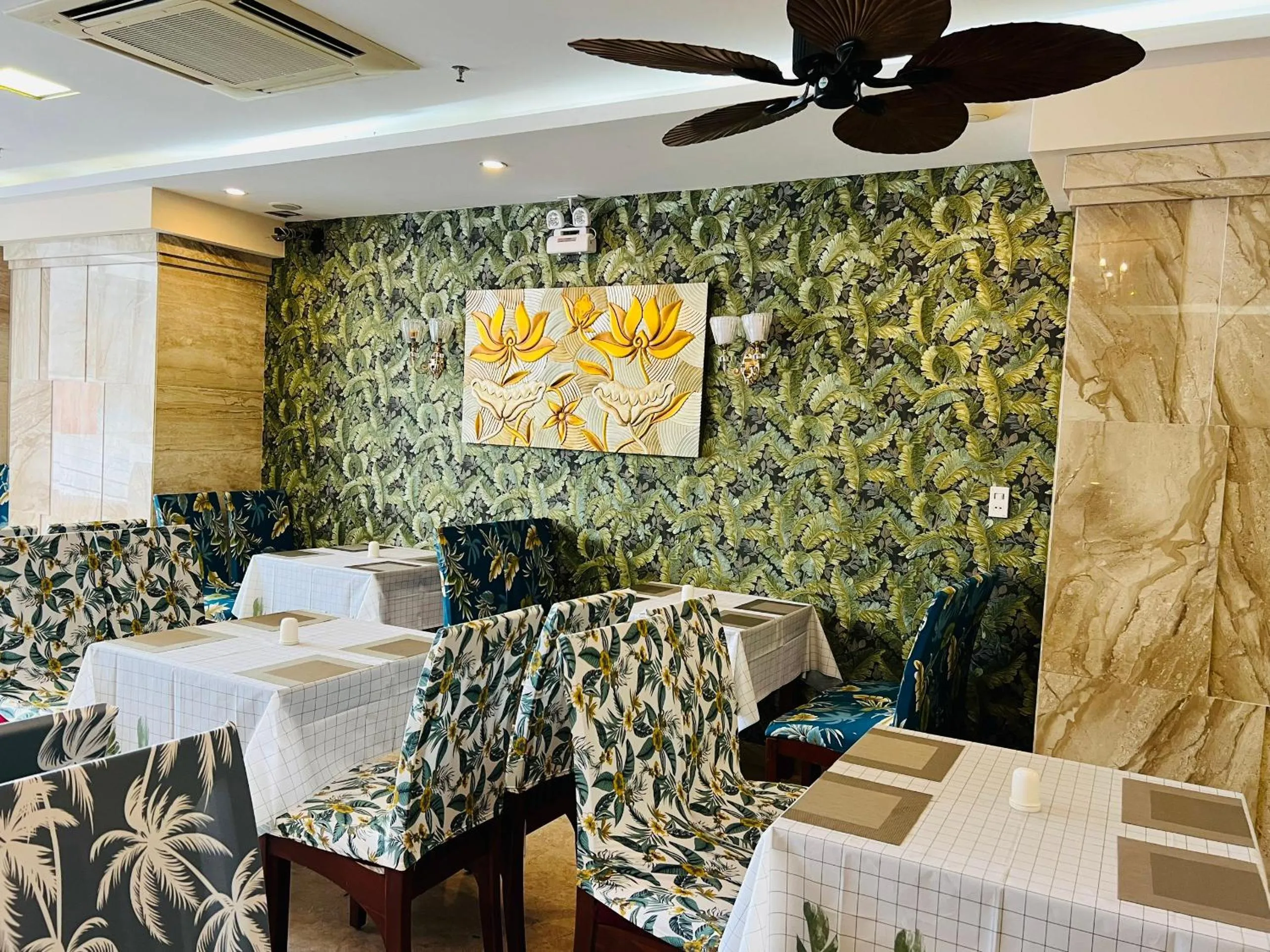 Restaurant/places to eat in DB Hotel Nha Trang