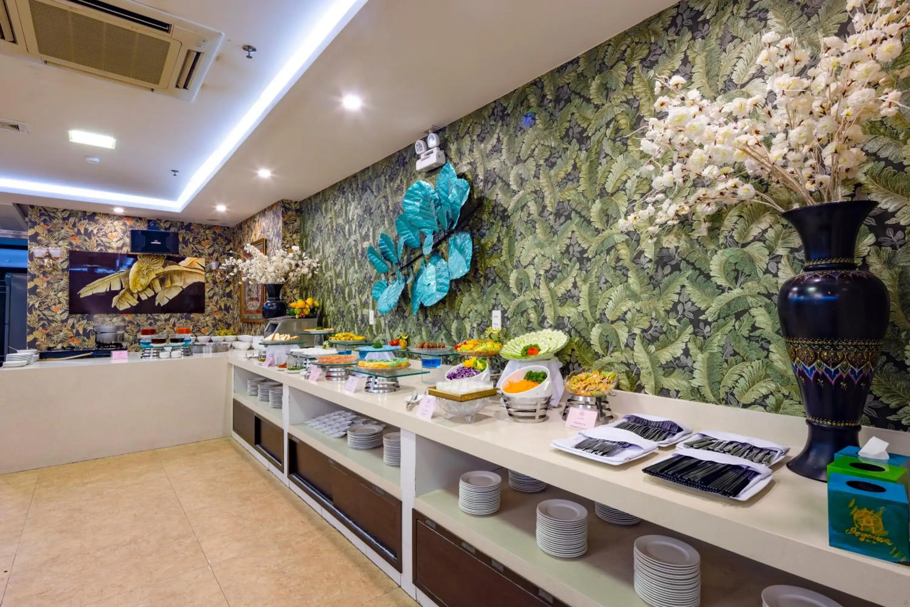Restaurant/places to eat in DB Hotel Nha Trang Restaurant/places to eat in DB Hotel Nha Trang
