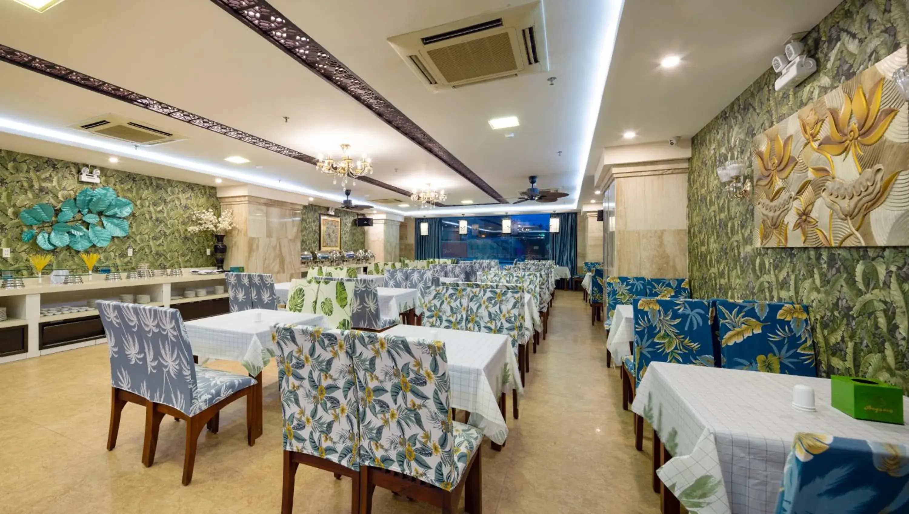 Restaurant/places to eat in DB Hotel Nha Trang Restaurant/places to eat in DB Hotel Nha Trang