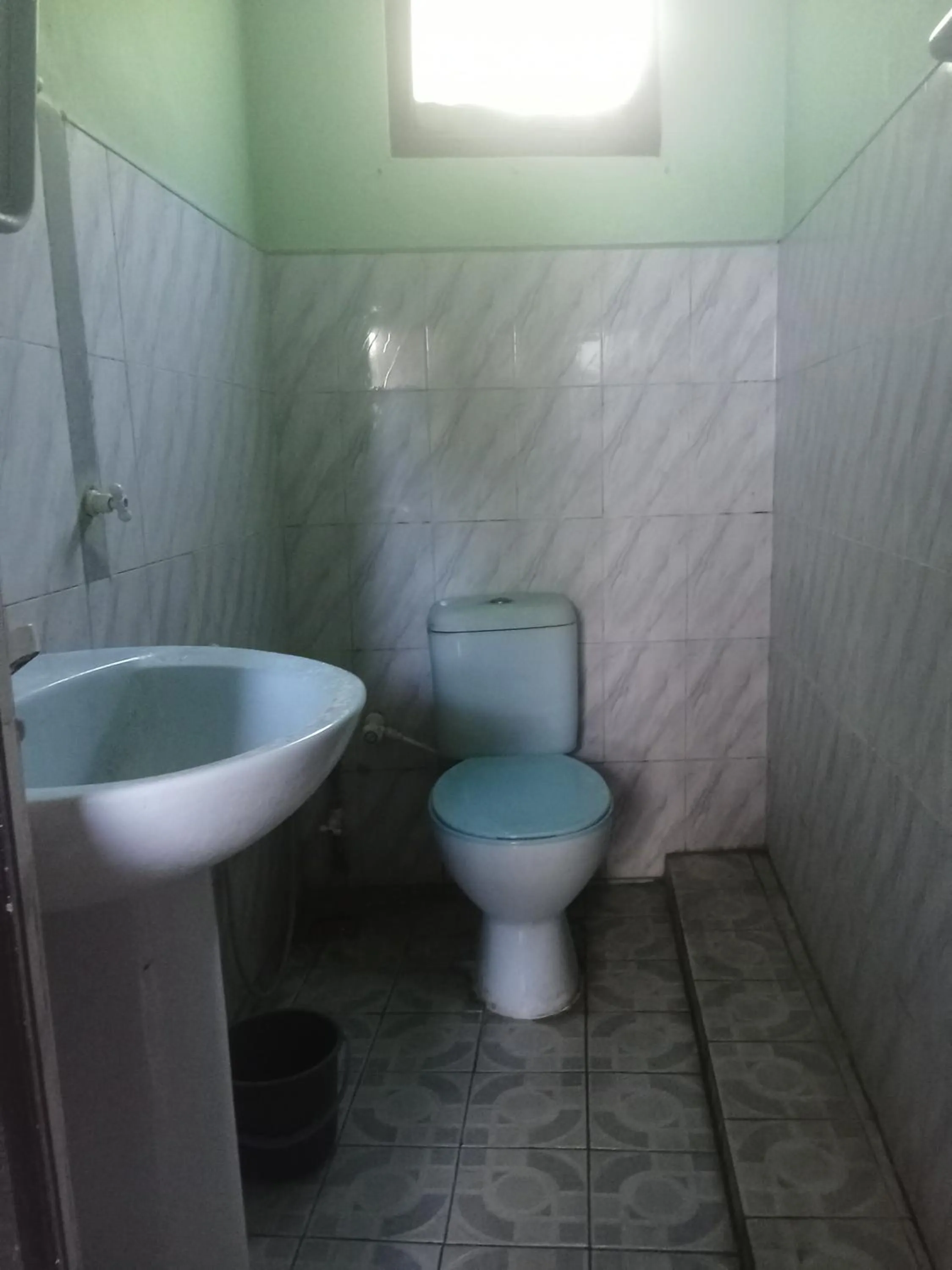 Bathroom in Yunal inn