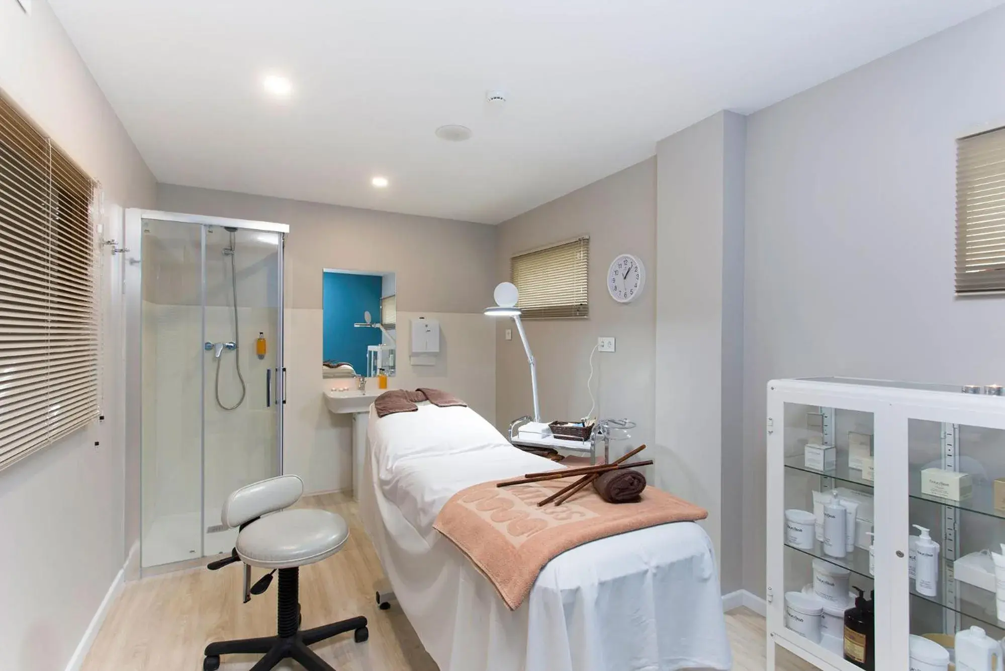 Spa and wellness centre/facilities in Aparthotel Acuasol Spa and wellness centre/facilities in Aparthotel Acuasol