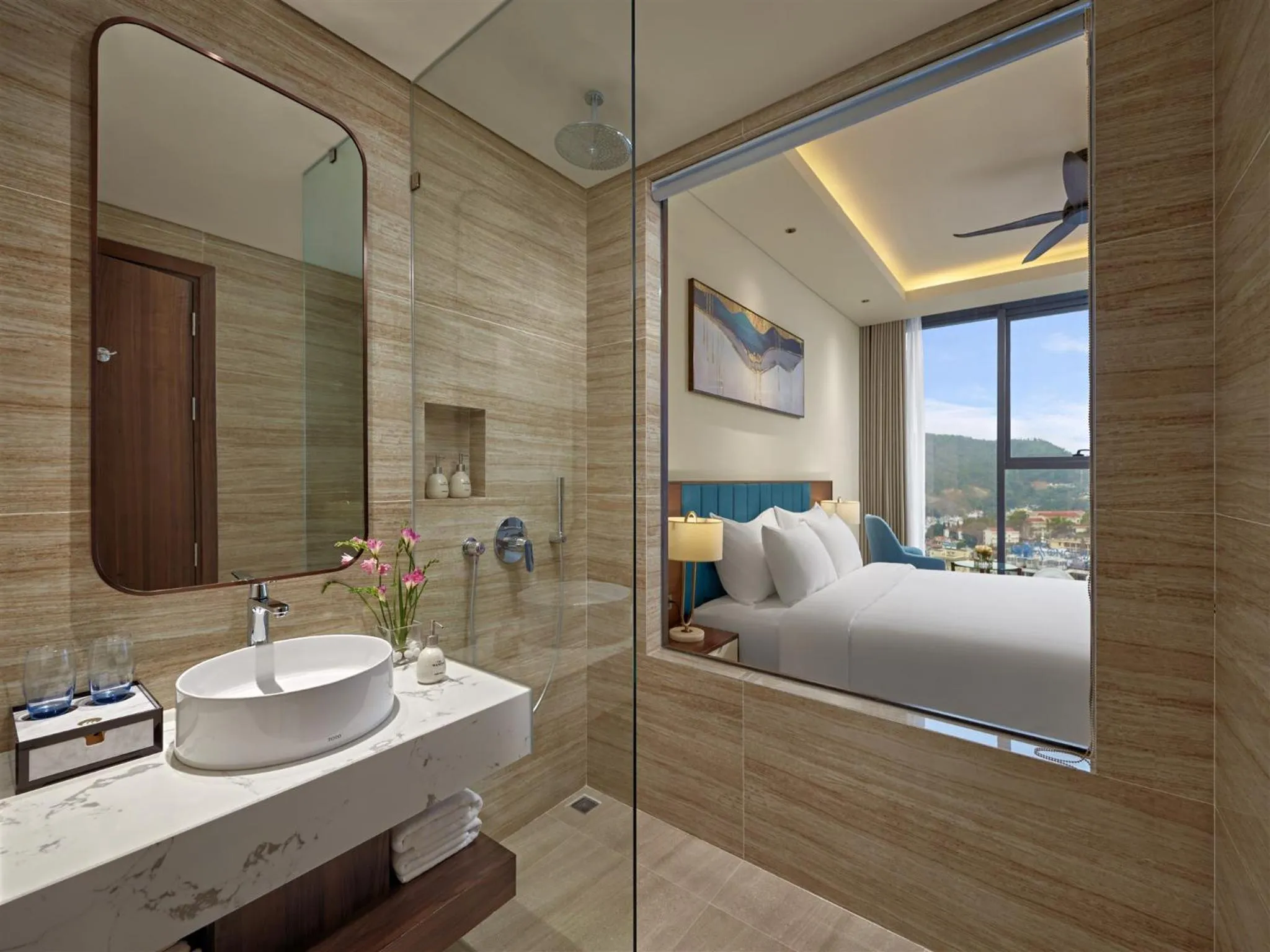 Bathroom, Bed in The Watson Premium HaLong Hotel