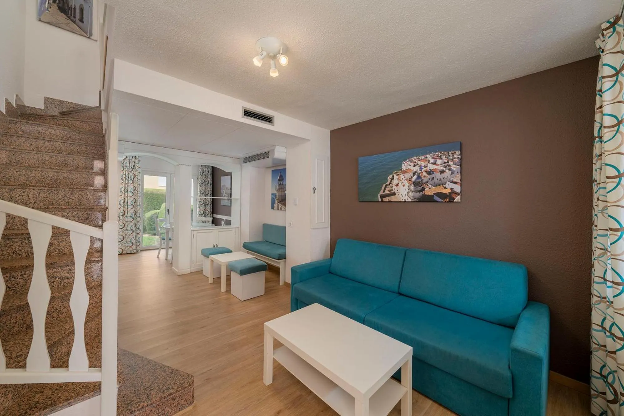 Property building in Apartamentos turísticos Jardines del Plaza