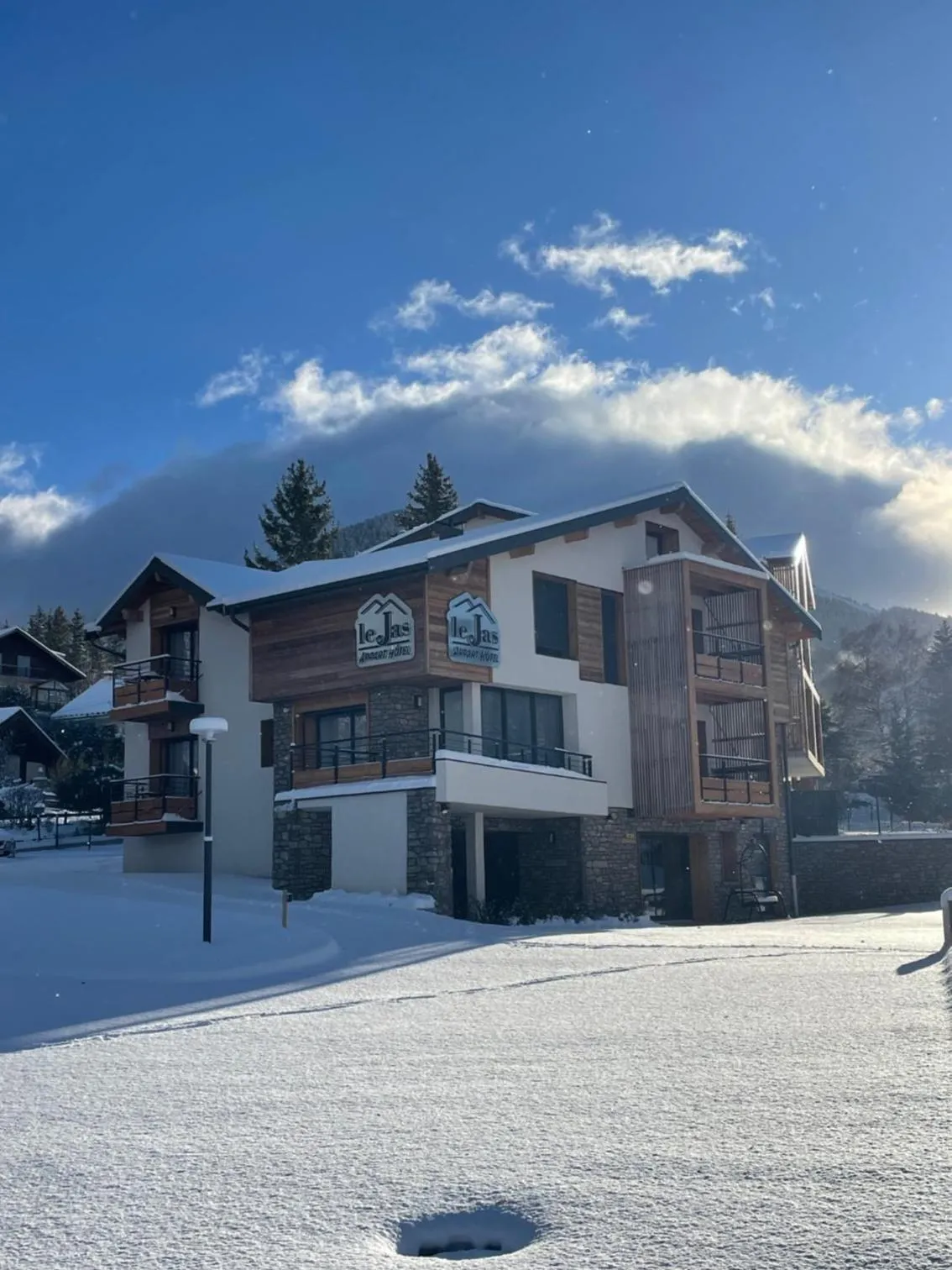 Property building in Appart Hôtel Le JAS