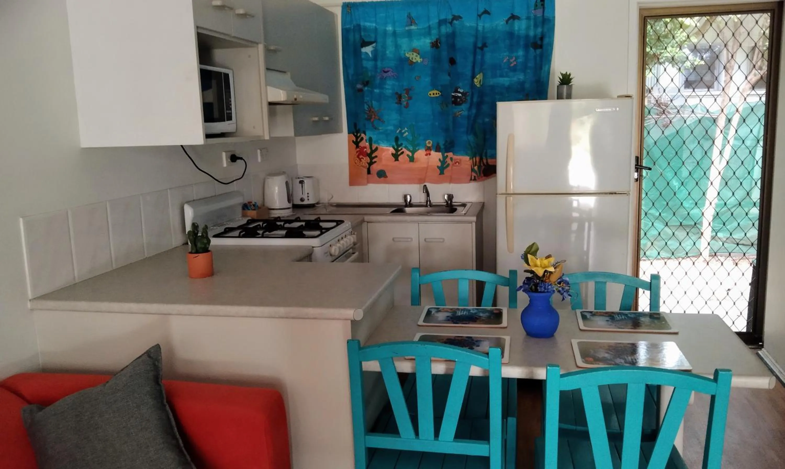 Bargara Beach Motor Inn budget accommodation pet friendly on application