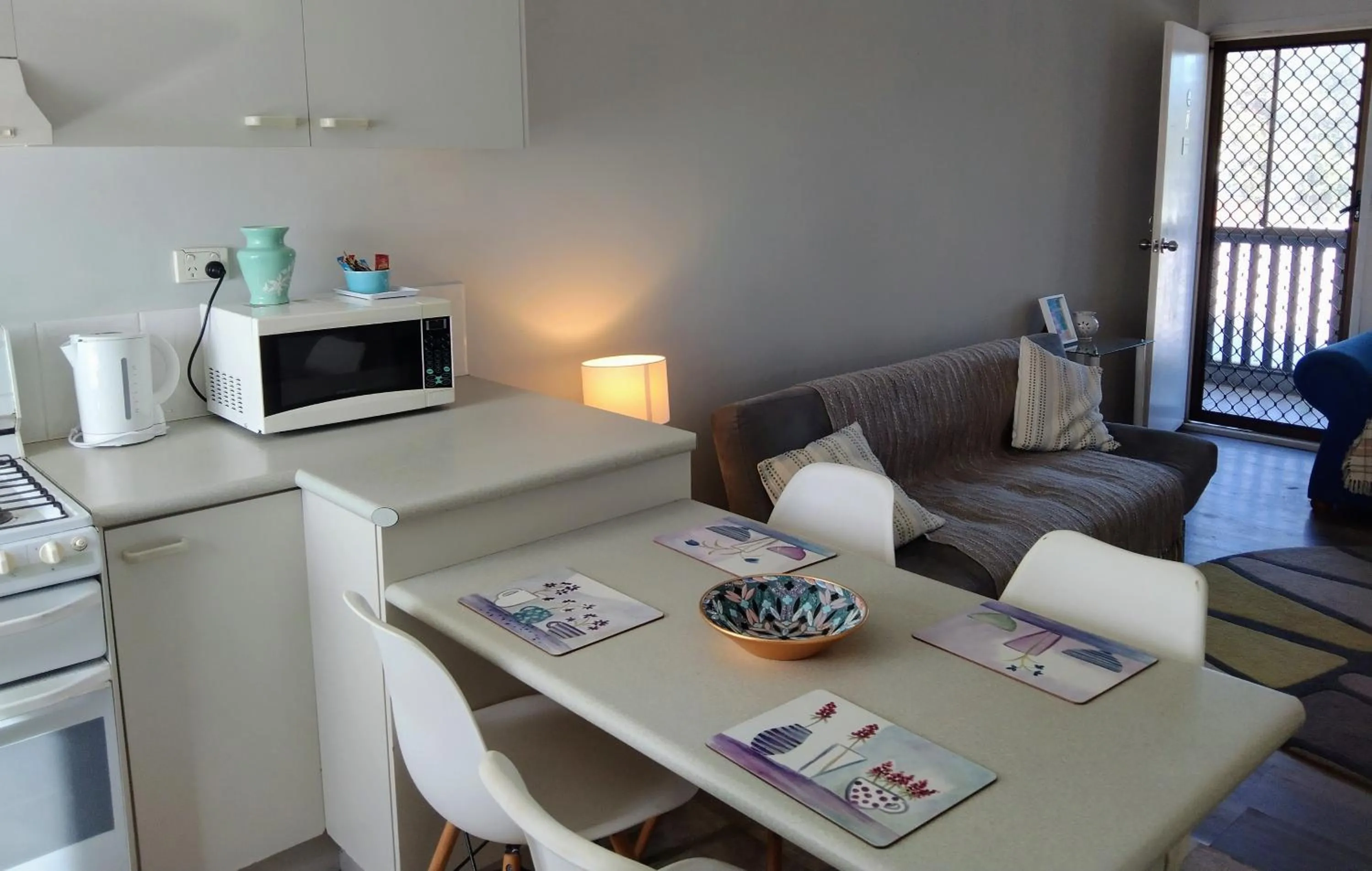 Bargara Beach Motor Inn budget accommodation pet friendly on application