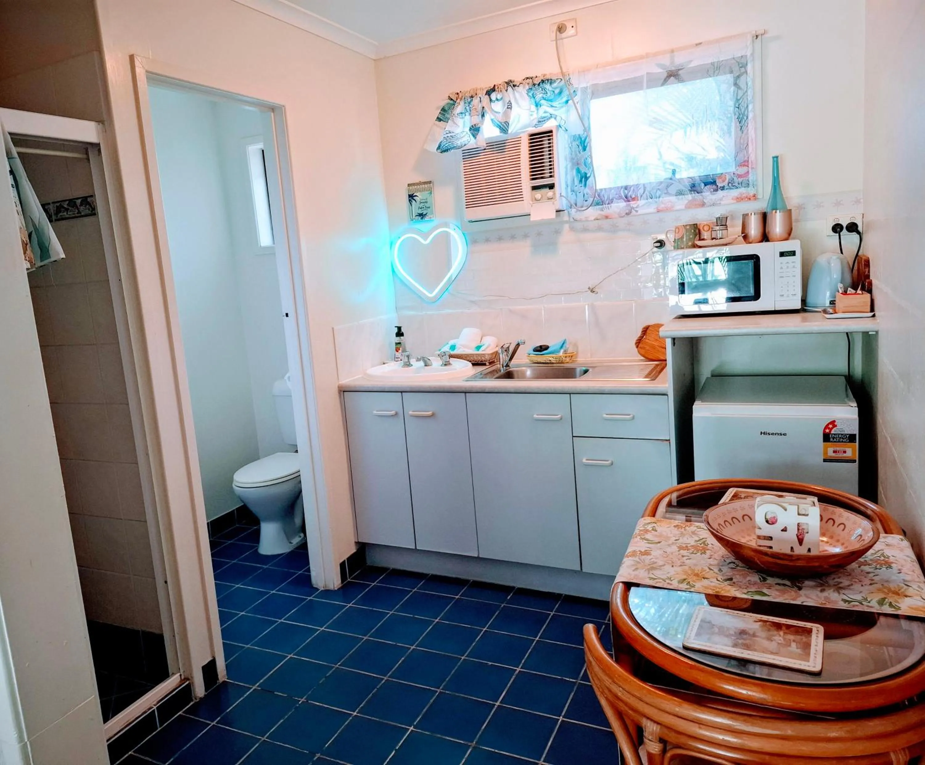 Bargara Beach Motor Inn budget accommodation pet friendly on application