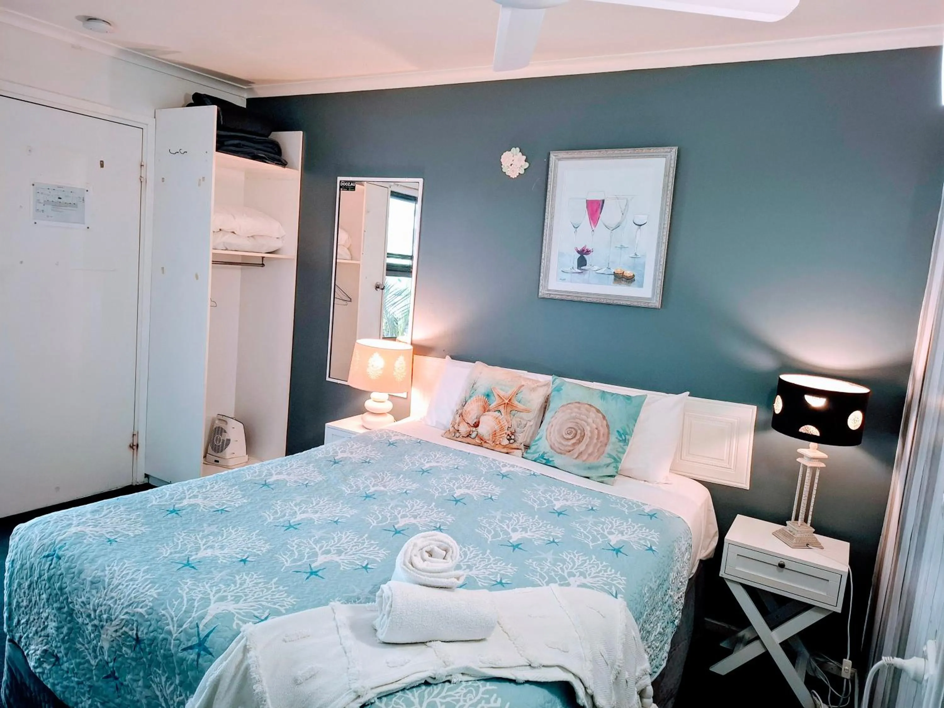 Bed in Bargara Beach Motor Inn budget accommodation pet friendly on application