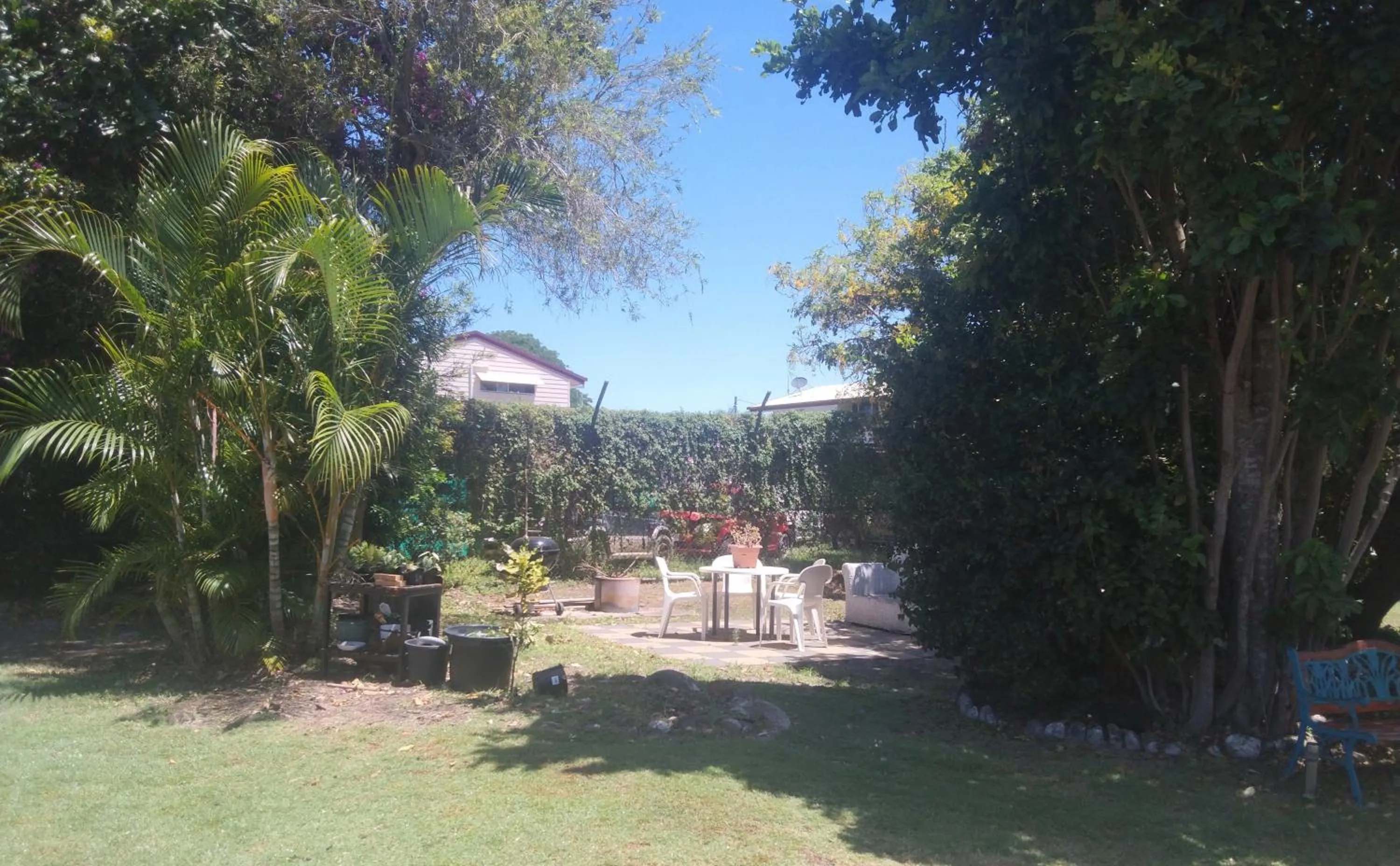 Bargara Beach Motor Inn budget accommodation pet friendly on application