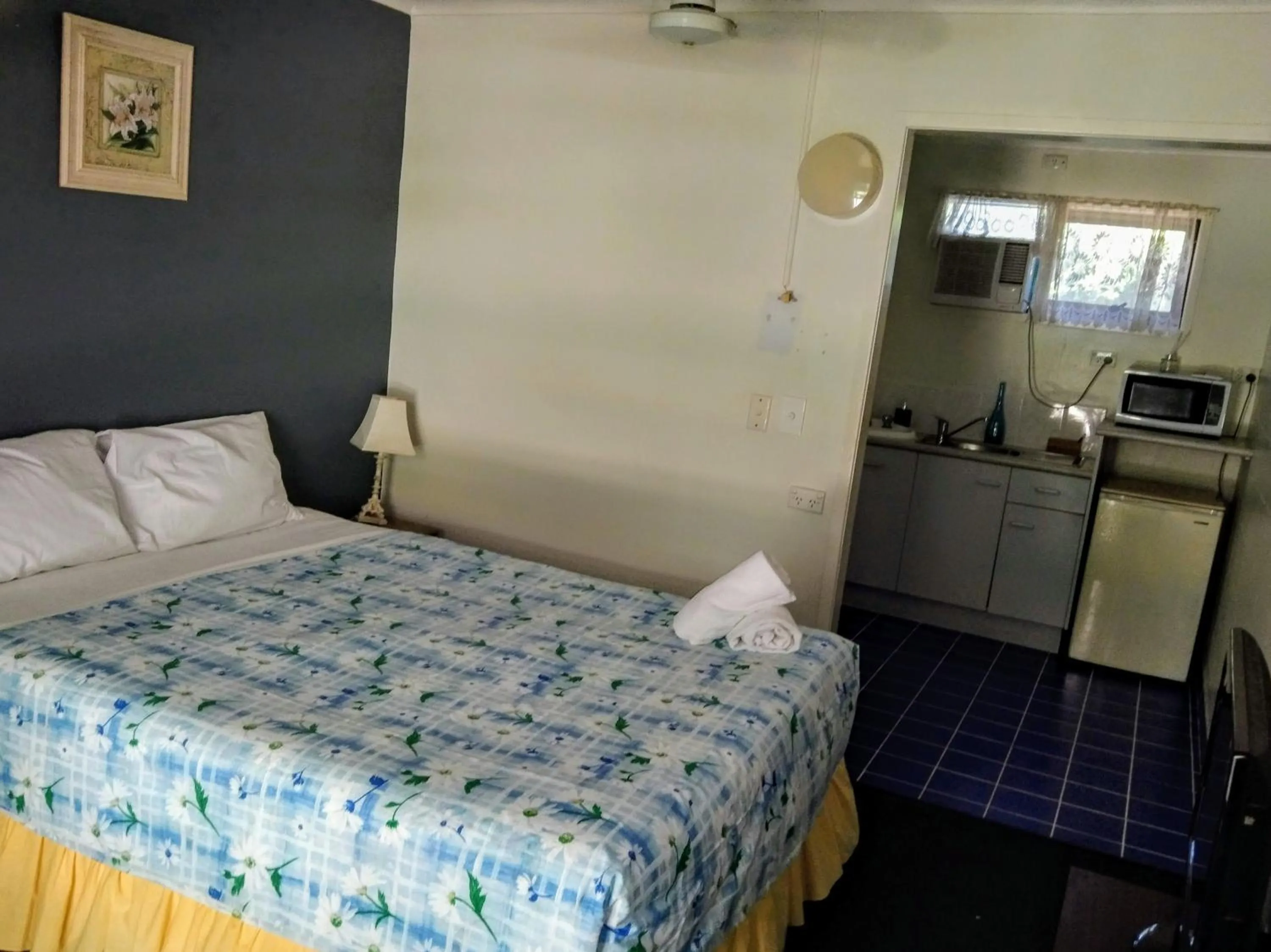 Bed in Bargara Beach Motor Inn budget accommodation pet friendly on application