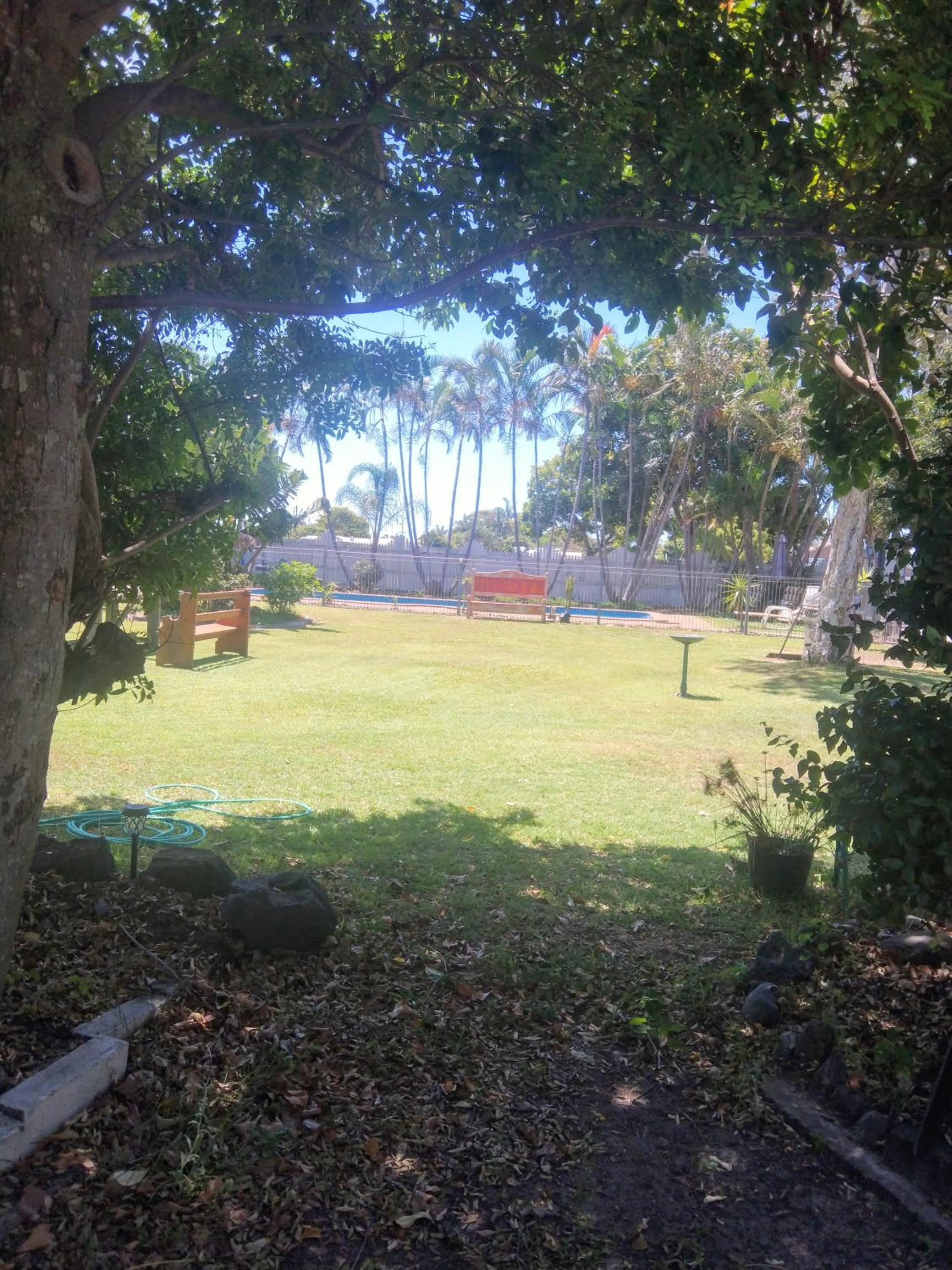 Bargara Beach Motor Inn budget accommodation pet friendly on application