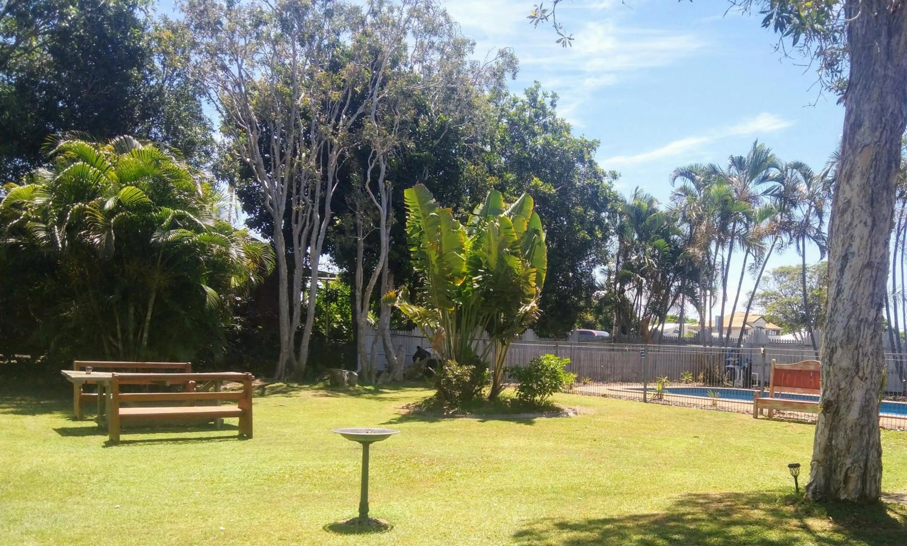 Bargara Beach Motor Inn budget accommodation pet friendly on application