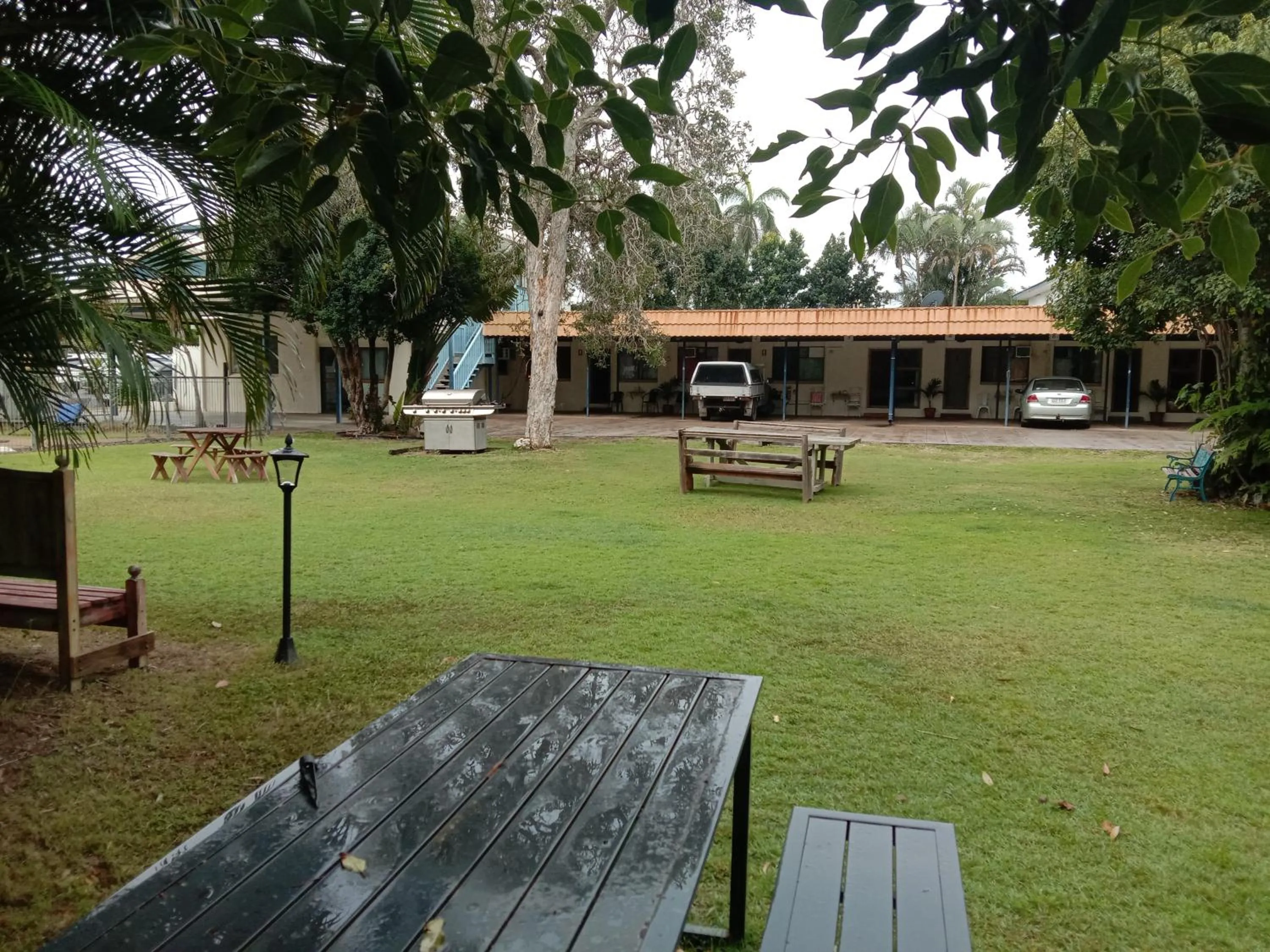 Bargara Beach Motor Inn budget accommodation pet friendly on application
