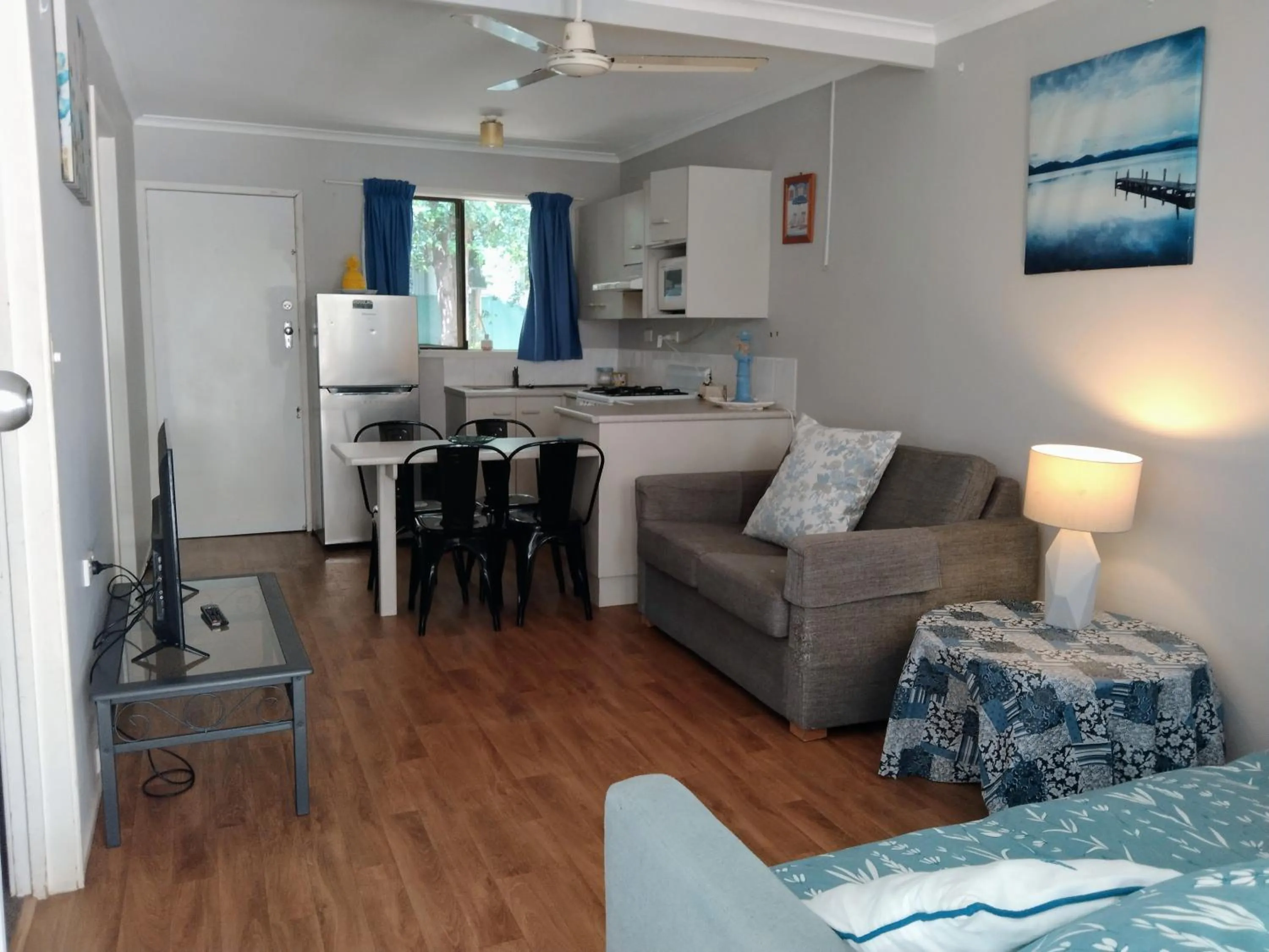Bargara Beach Motor Inn budget accommodation pet friendly on application