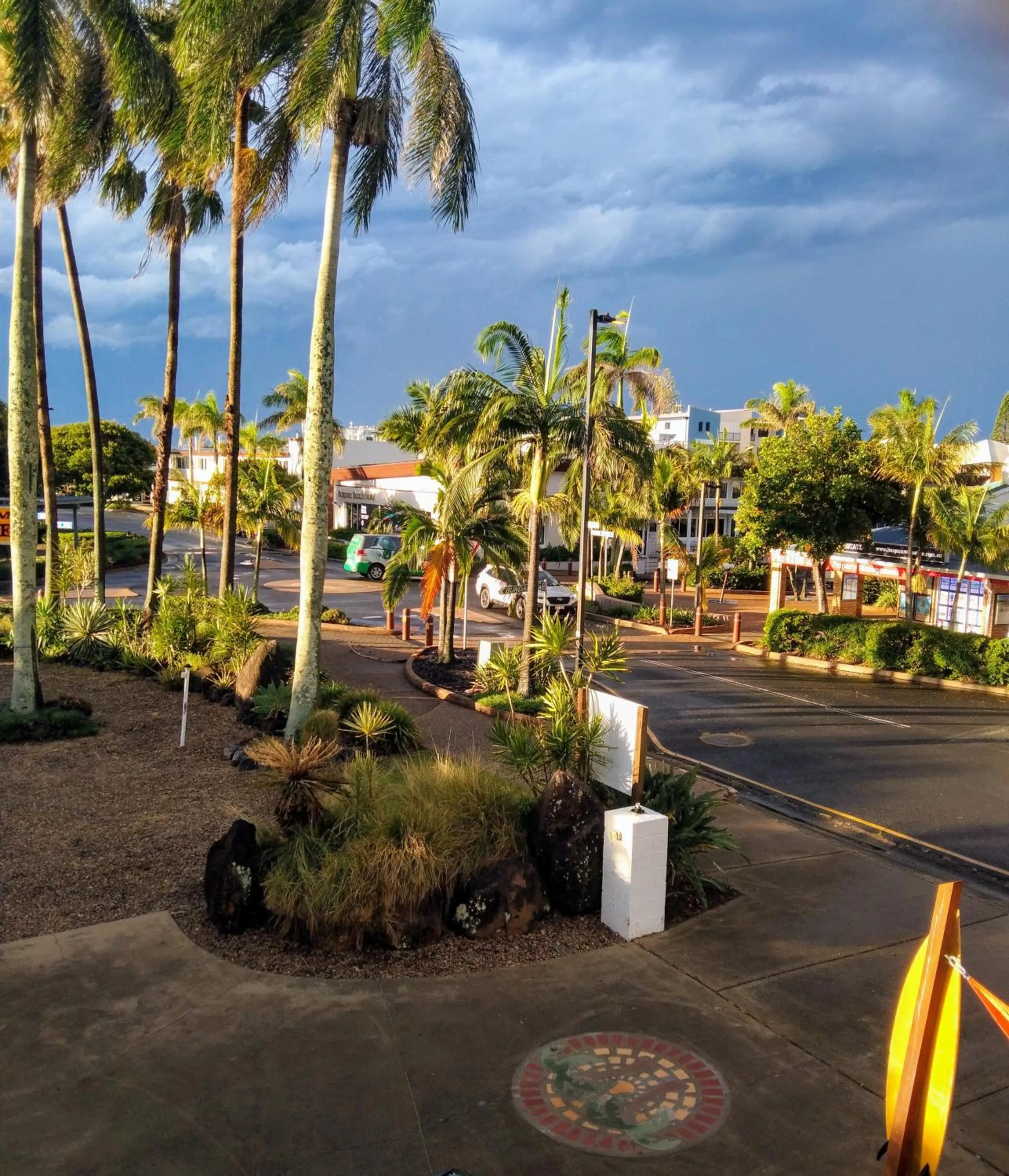 Bargara Beach Motor Inn budget accommodation pet friendly on application