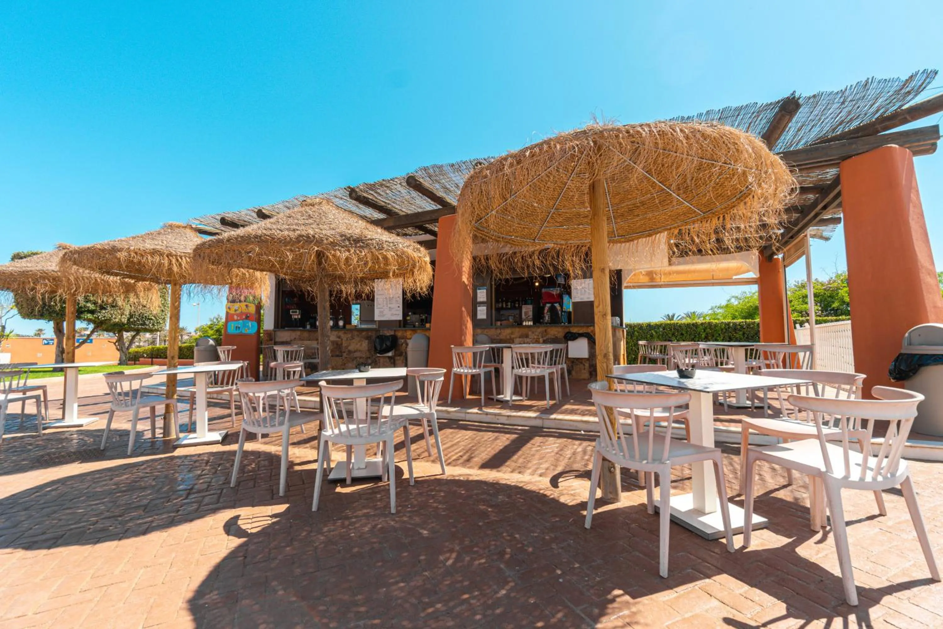 Lounge or bar in Ohtels Cabogata