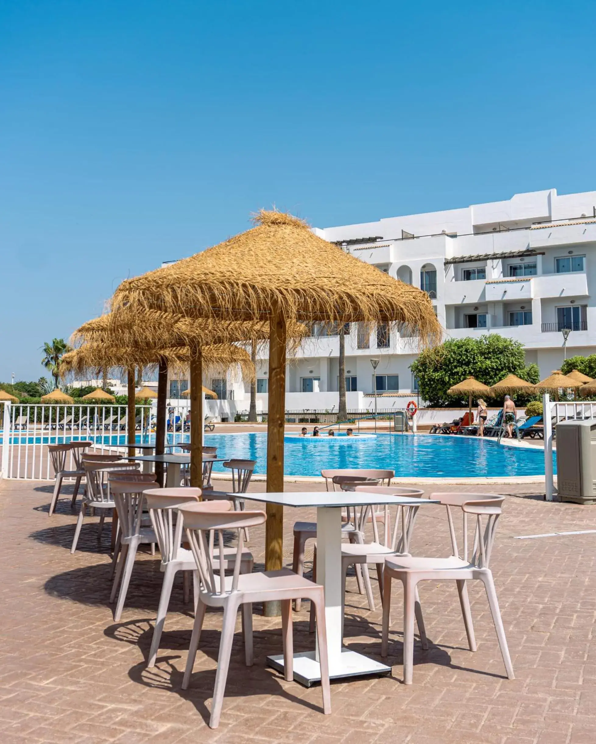 Lounge or bar in Ohtels Cabogata Lounge or bar in Ohtels Cabogata