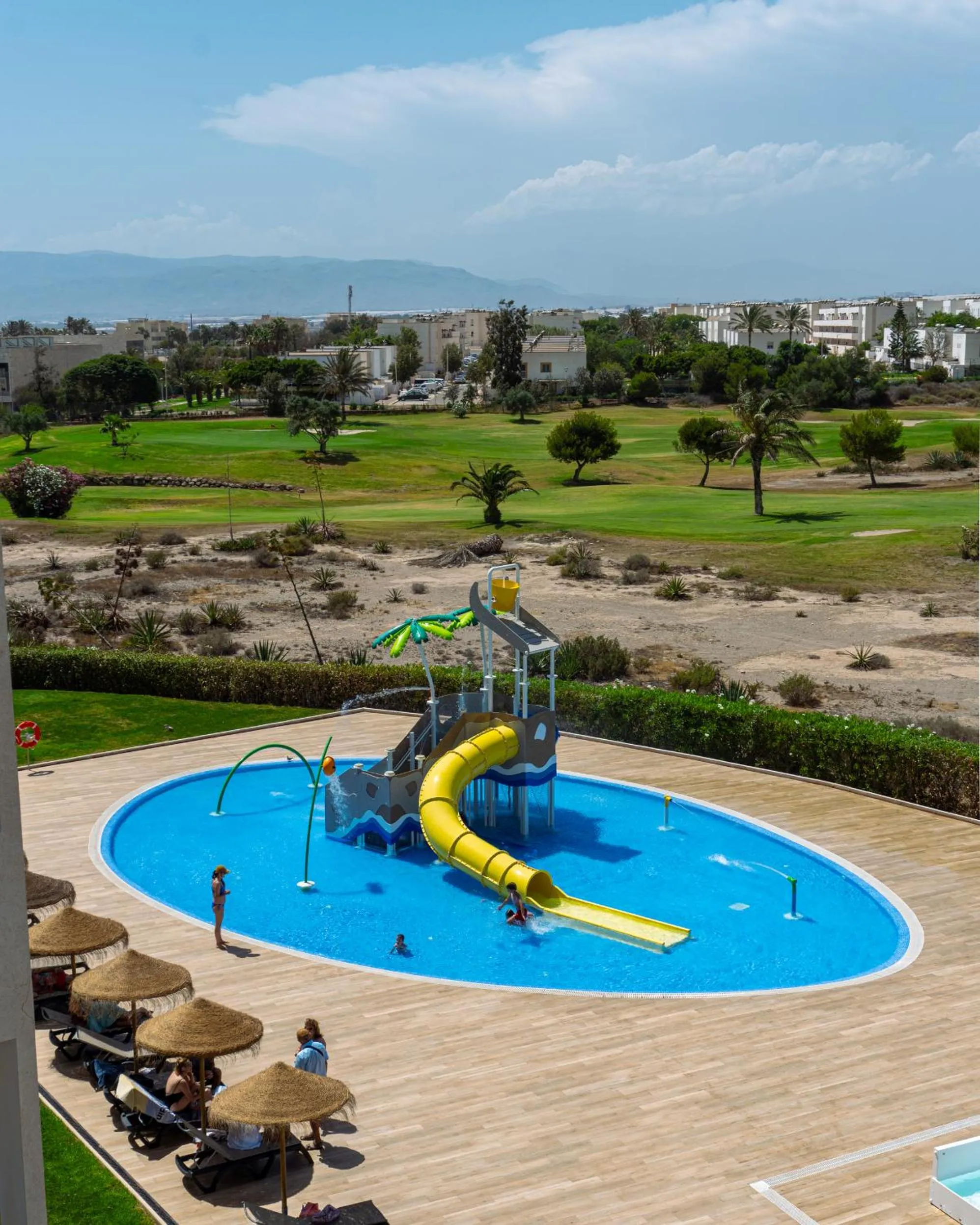 Aqua park in Ohtels Cabogata