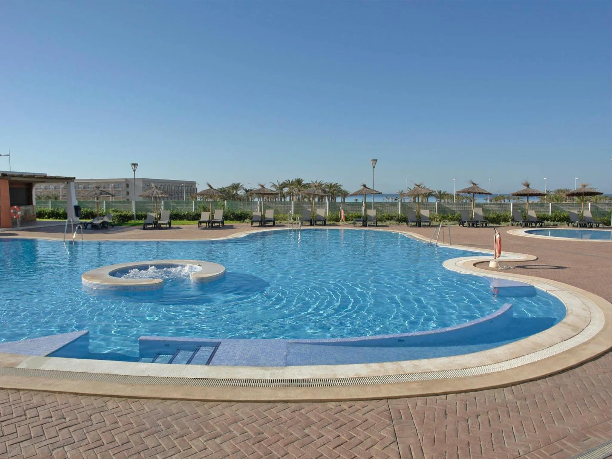 Swimming pool in Ohtels Cabogata