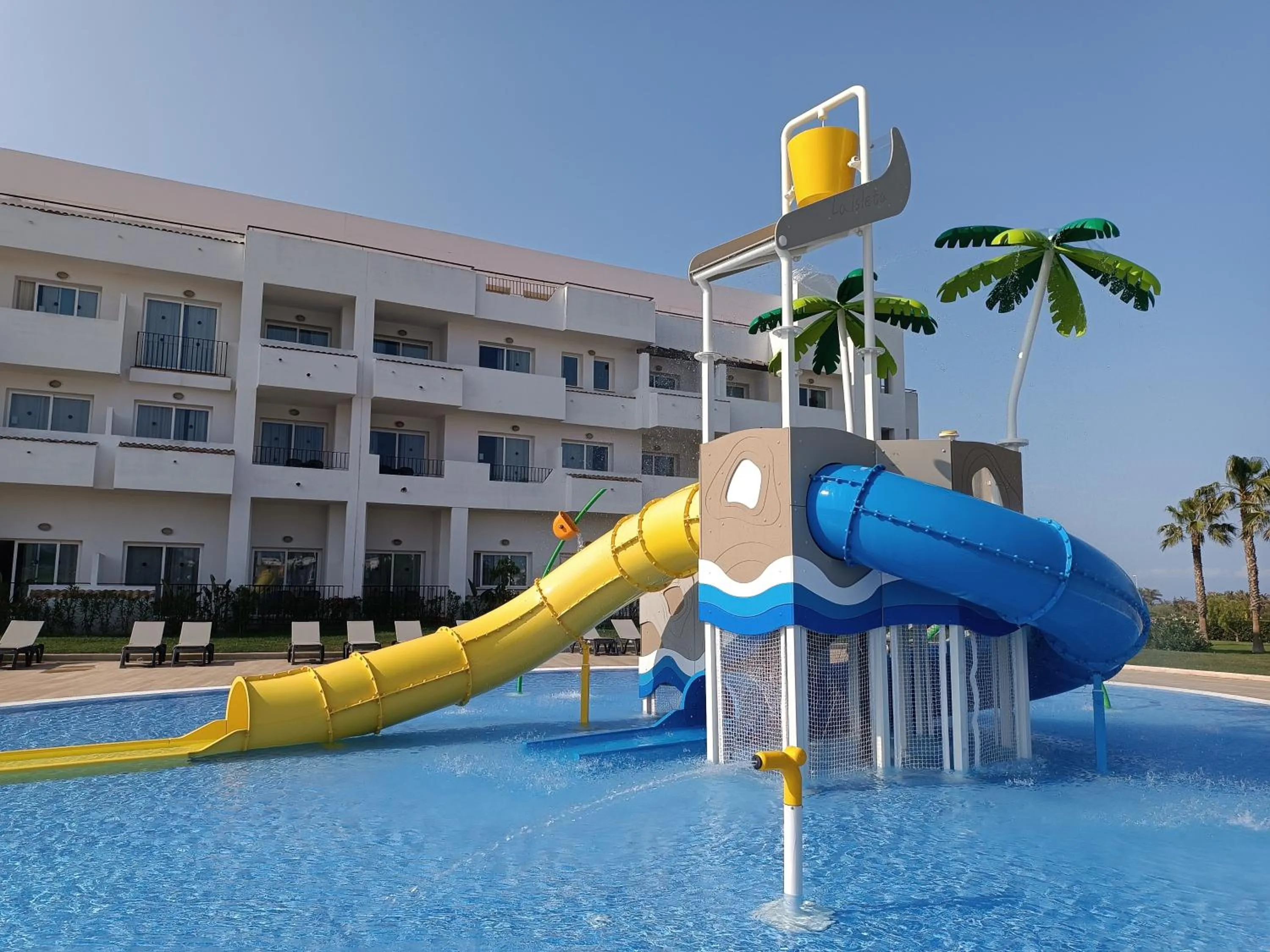 Aqua park in Ohtels Cabogata