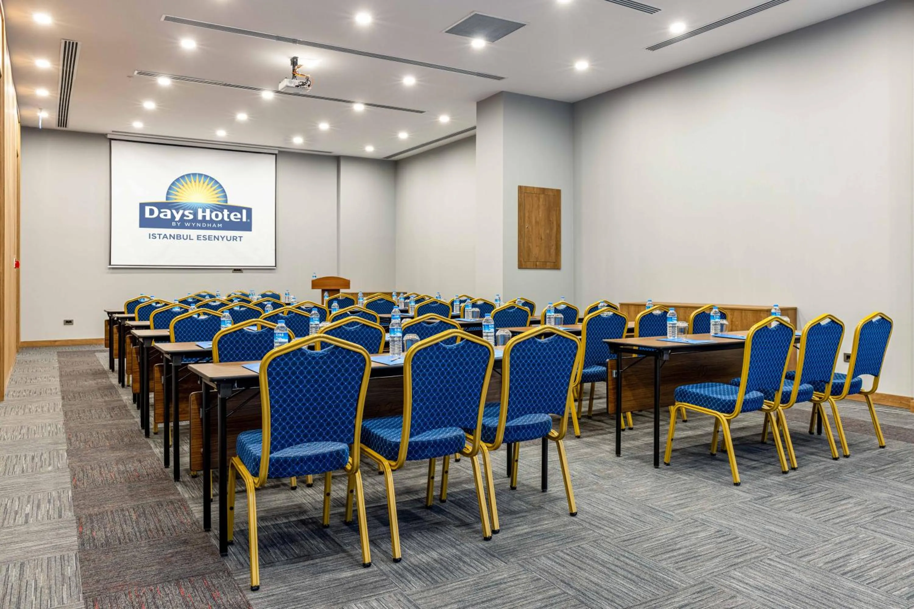 Meeting/conference room in Days Inn & Suites by Wyndham Istanbul Esenyurt