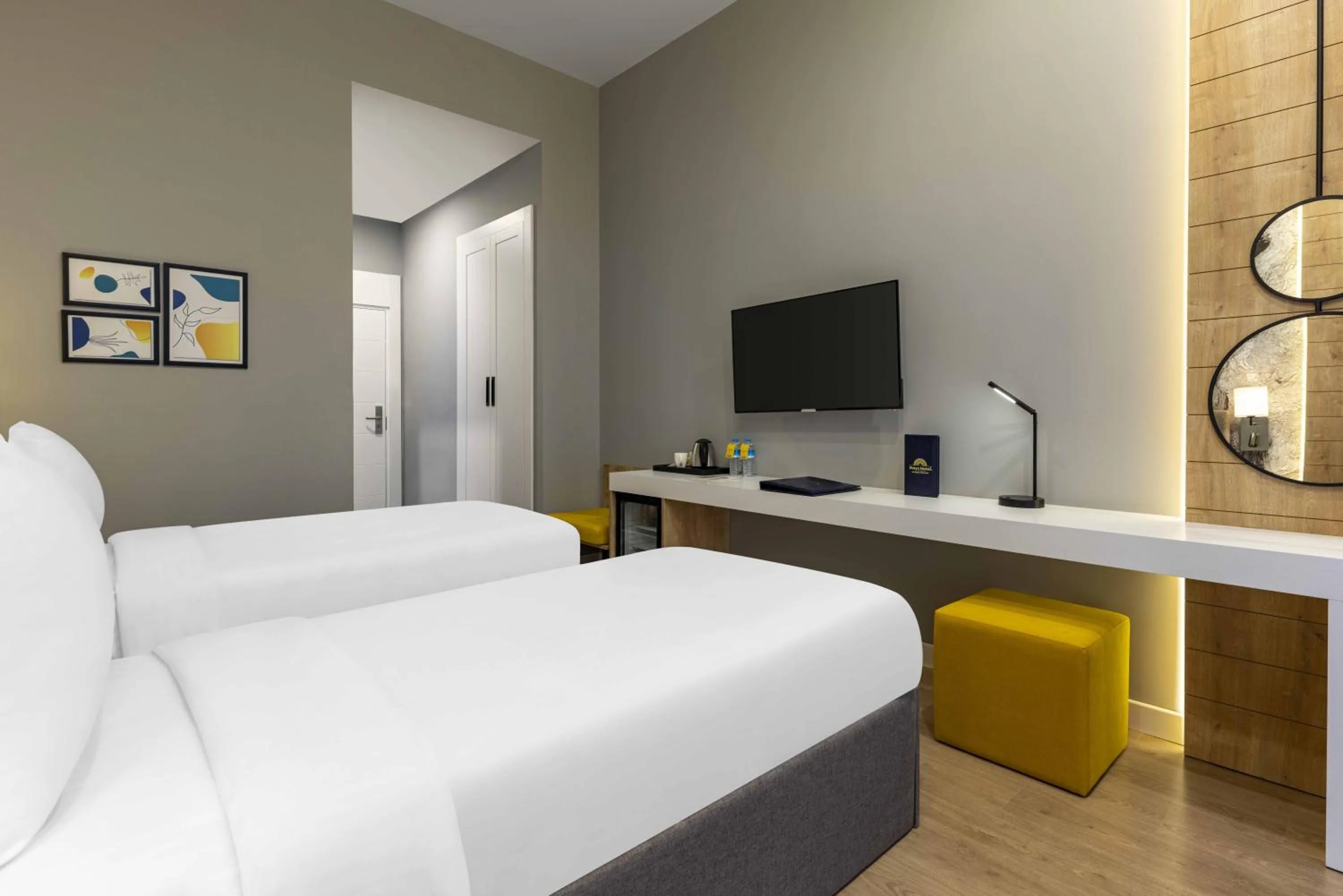 Bedroom, Bed in Days Inn & Suites by Wyndham Istanbul Esenyurt