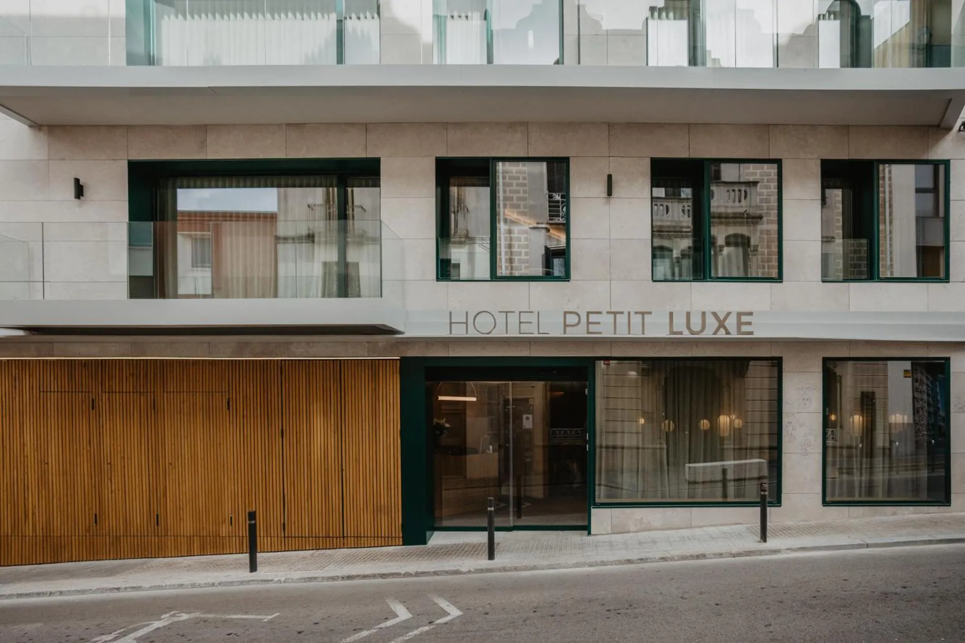 Property building in Hotel Petit Luxe