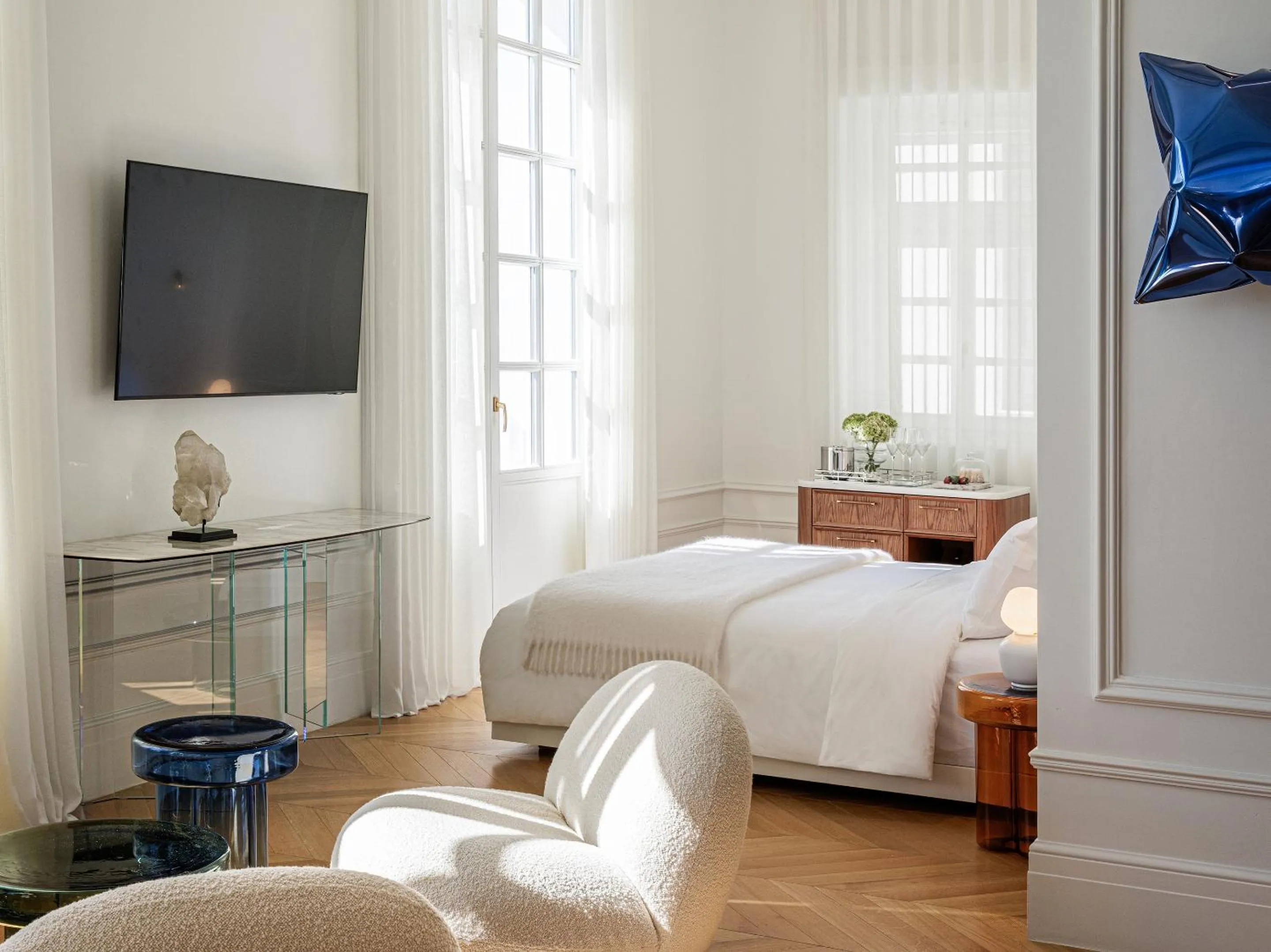 Bed in The Dolli at Acropolis, A Hotel to Live