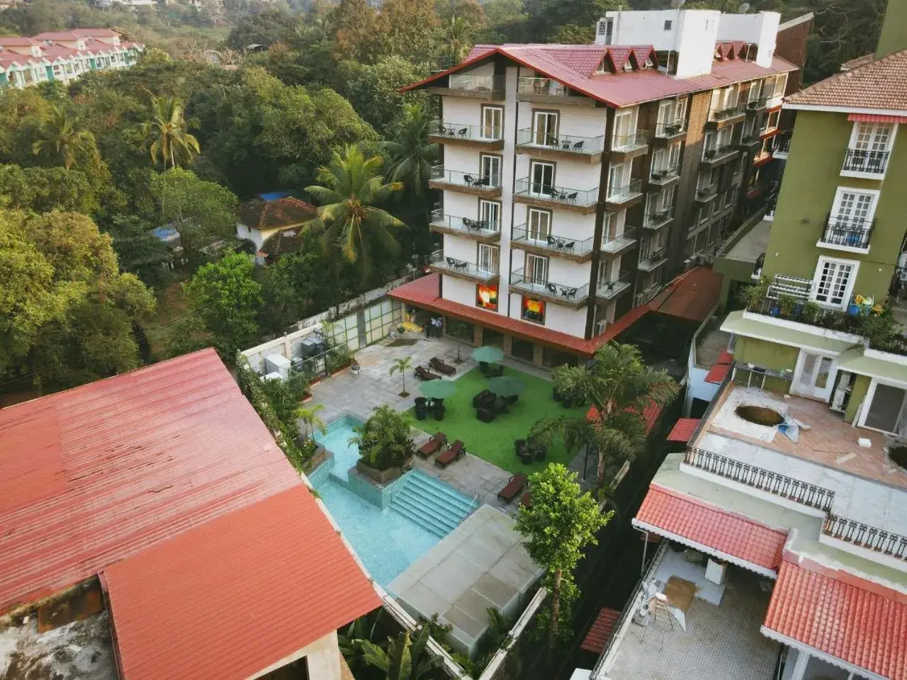Property building in Casa De Katson Property building in Casa De Katson