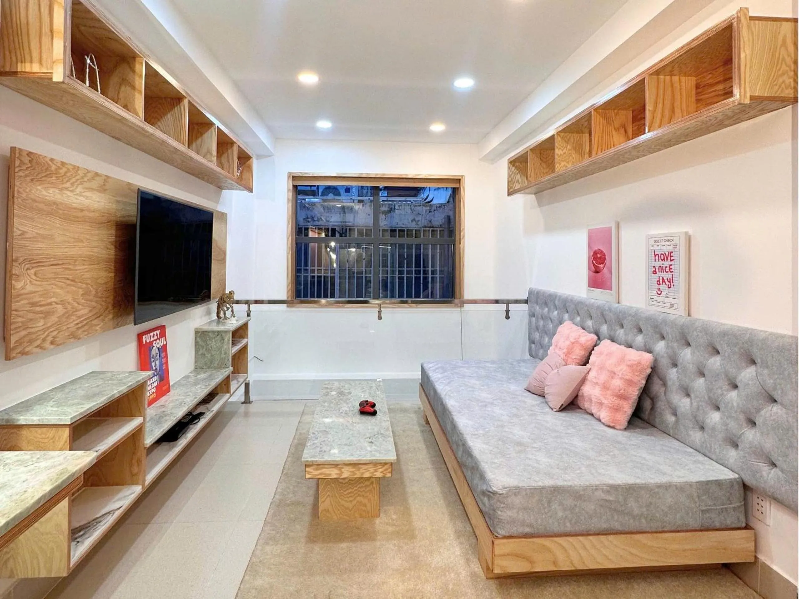 Evening entertainment, Bed in Leiden Homestay&Cafe'