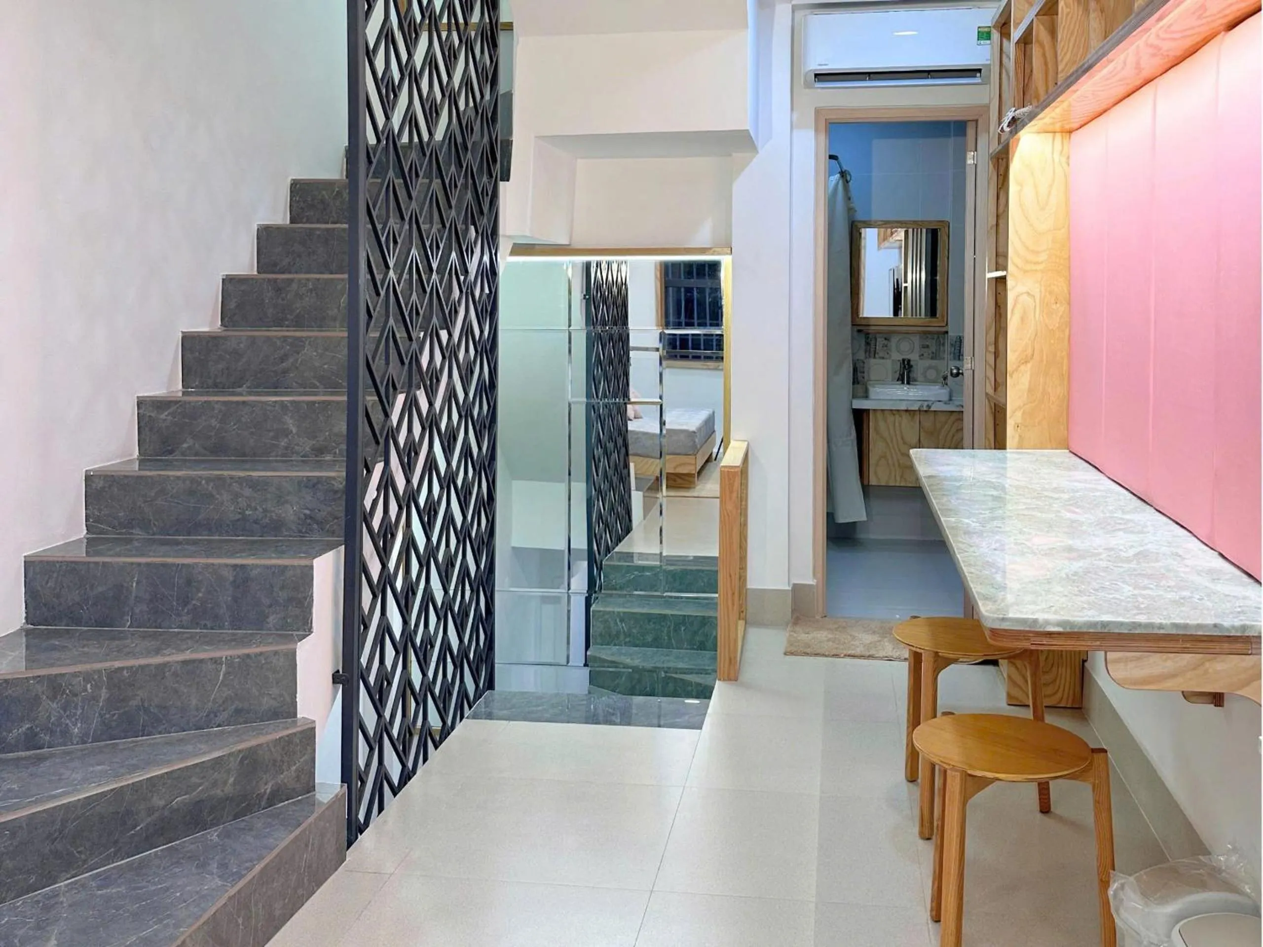 Seating area in Leiden Homestay&Cafe'