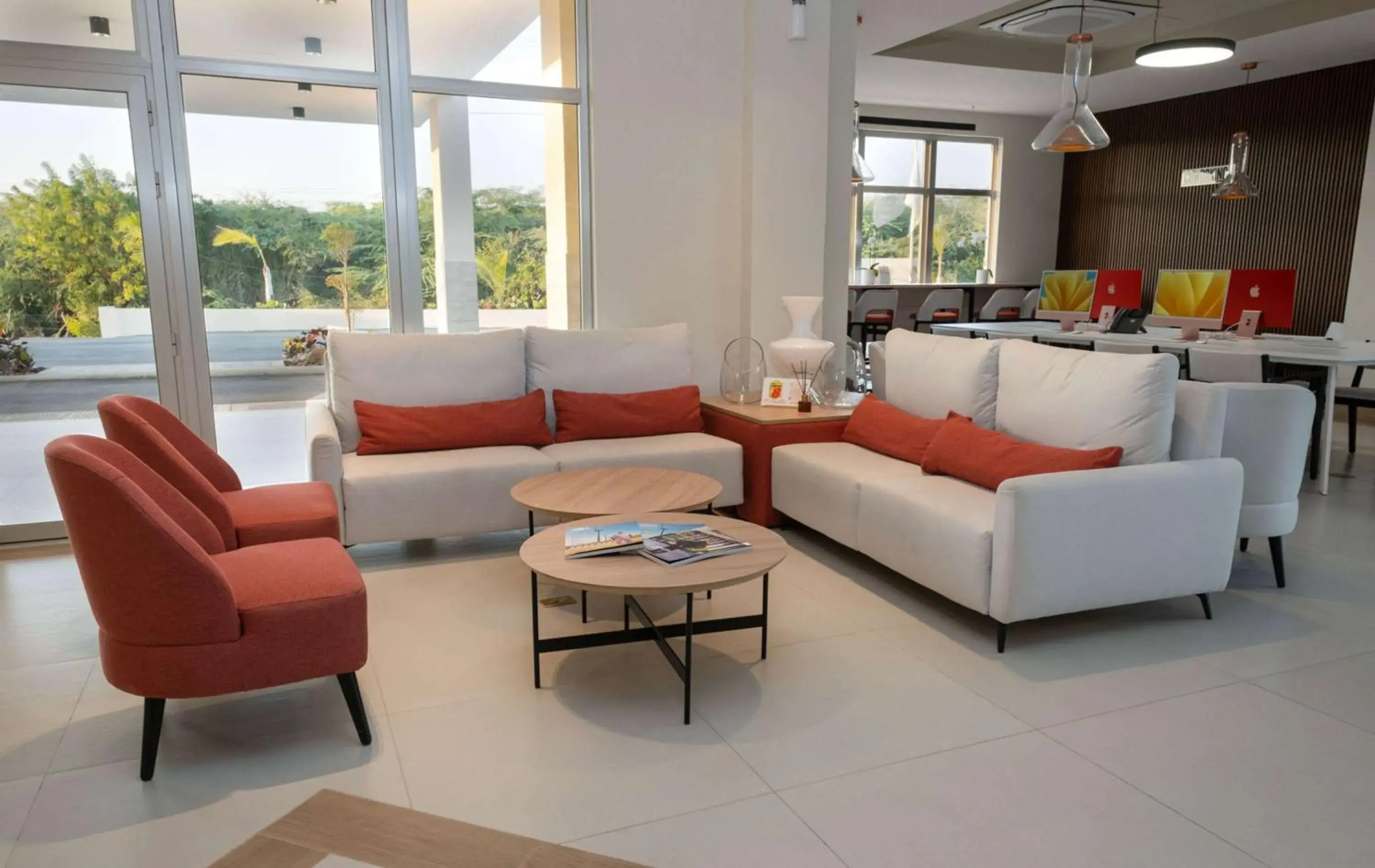 Living room in Super 8 by Wyndham Manzanillo Living room in Super 8 by Wyndham Manzanillo