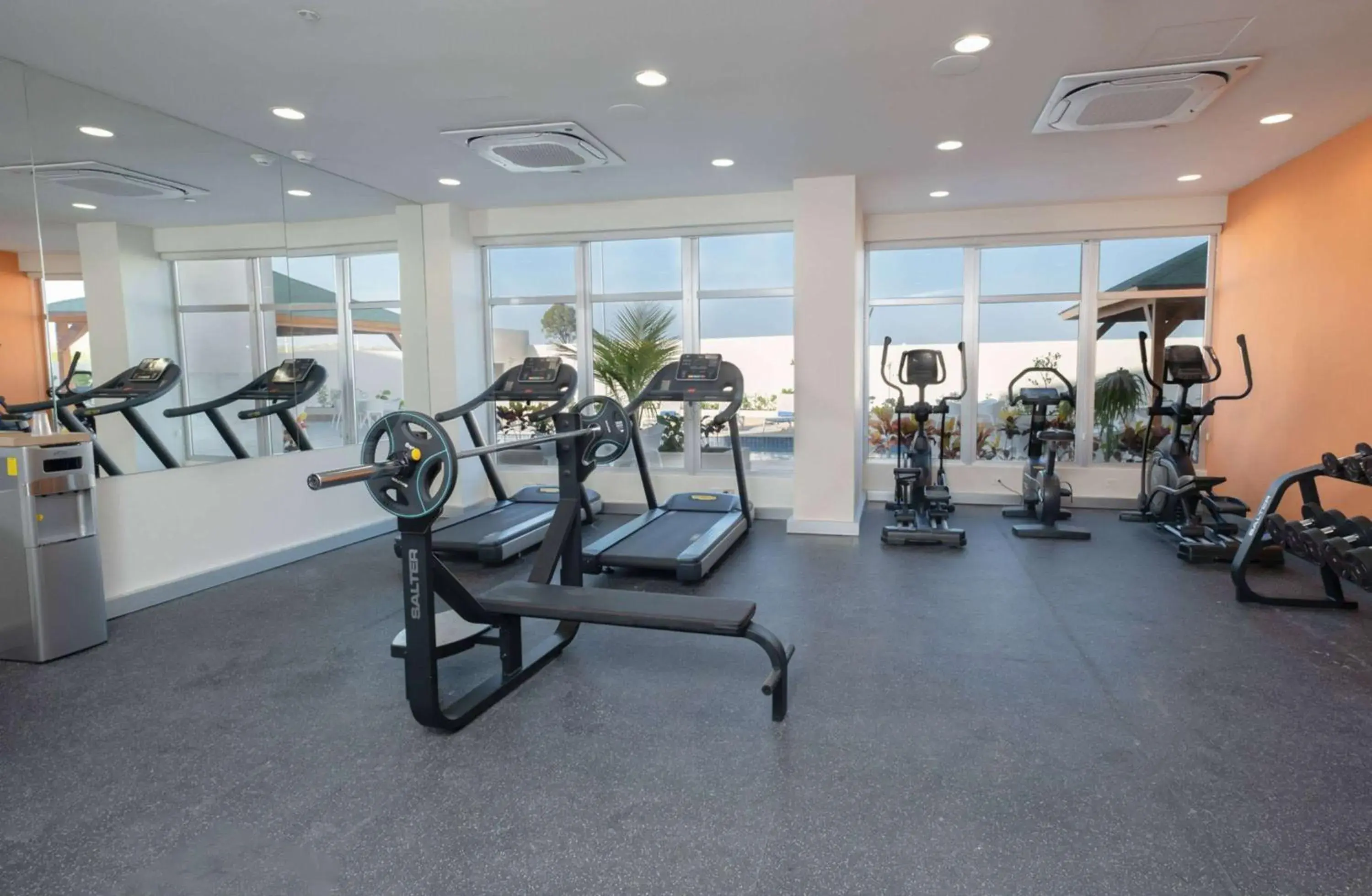 Fitness centre/facilities in Super 8 by Wyndham Manzanillo Fitness centre/facilities in Super 8 by Wyndham Manzanillo