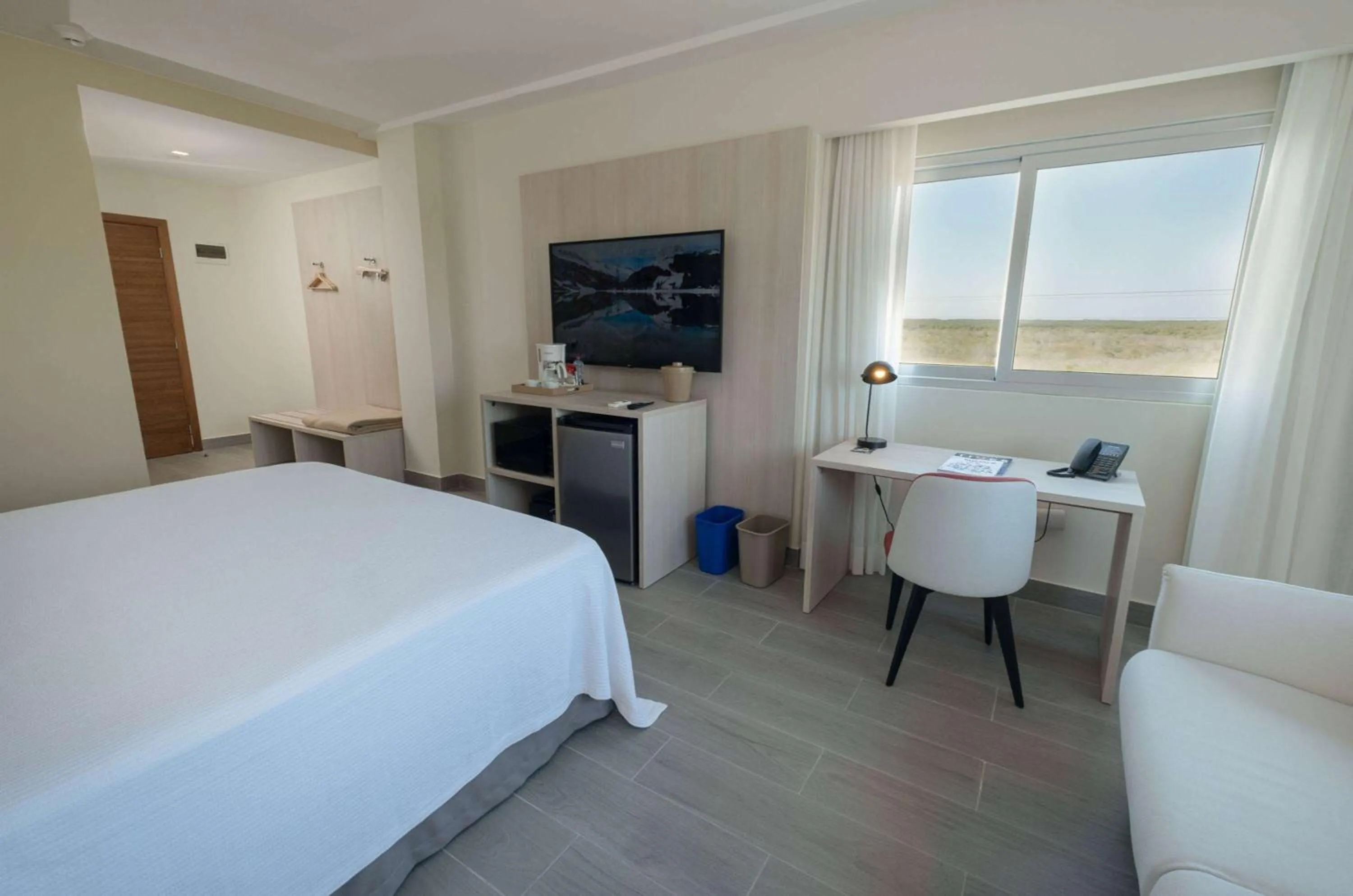 Photo of the whole room, Bed in Super 8 by Wyndham Manzanillo