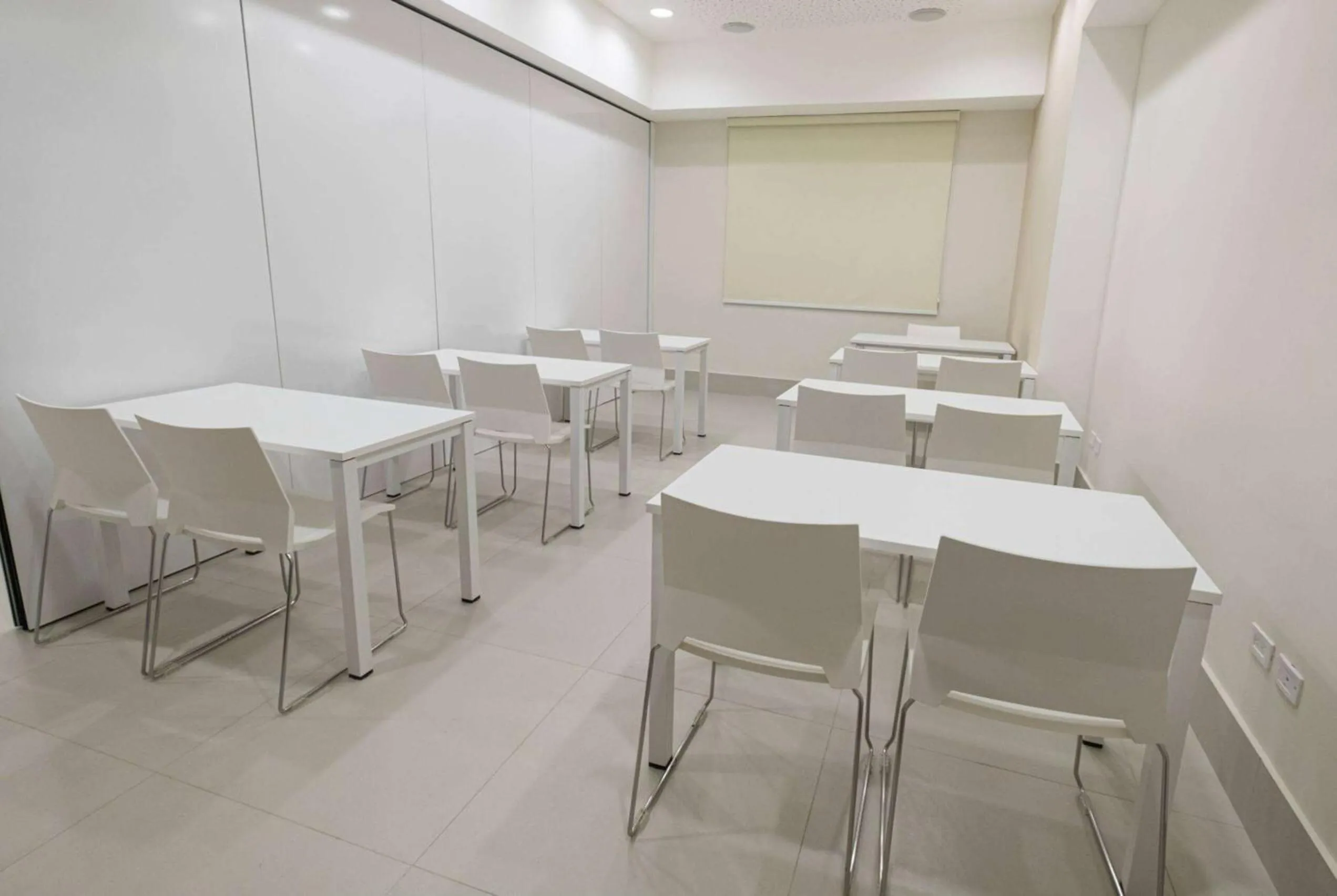 Meeting/conference room in Super 8 by Wyndham Manzanillo