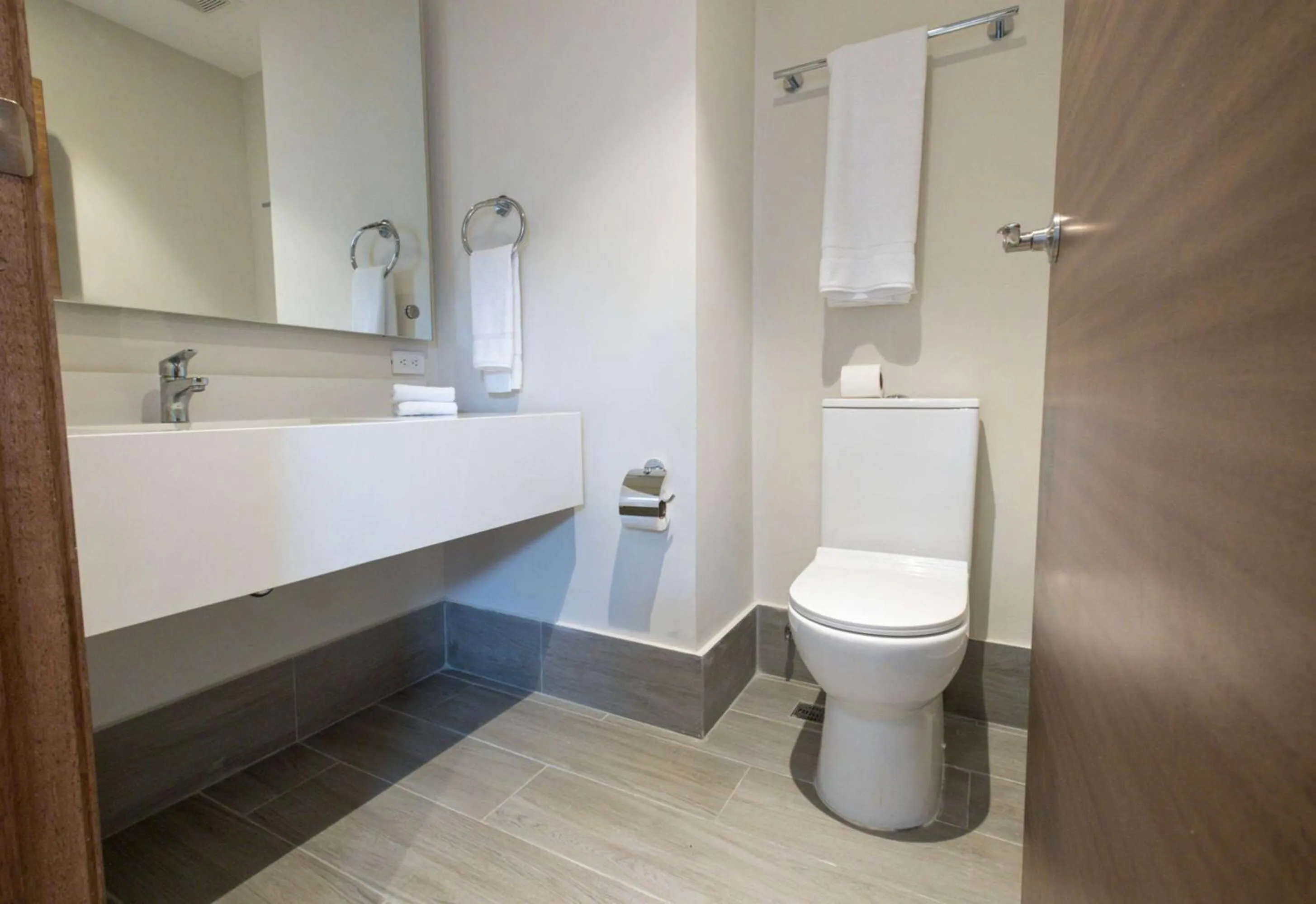 Bathroom in Super 8 by Wyndham Manzanillo