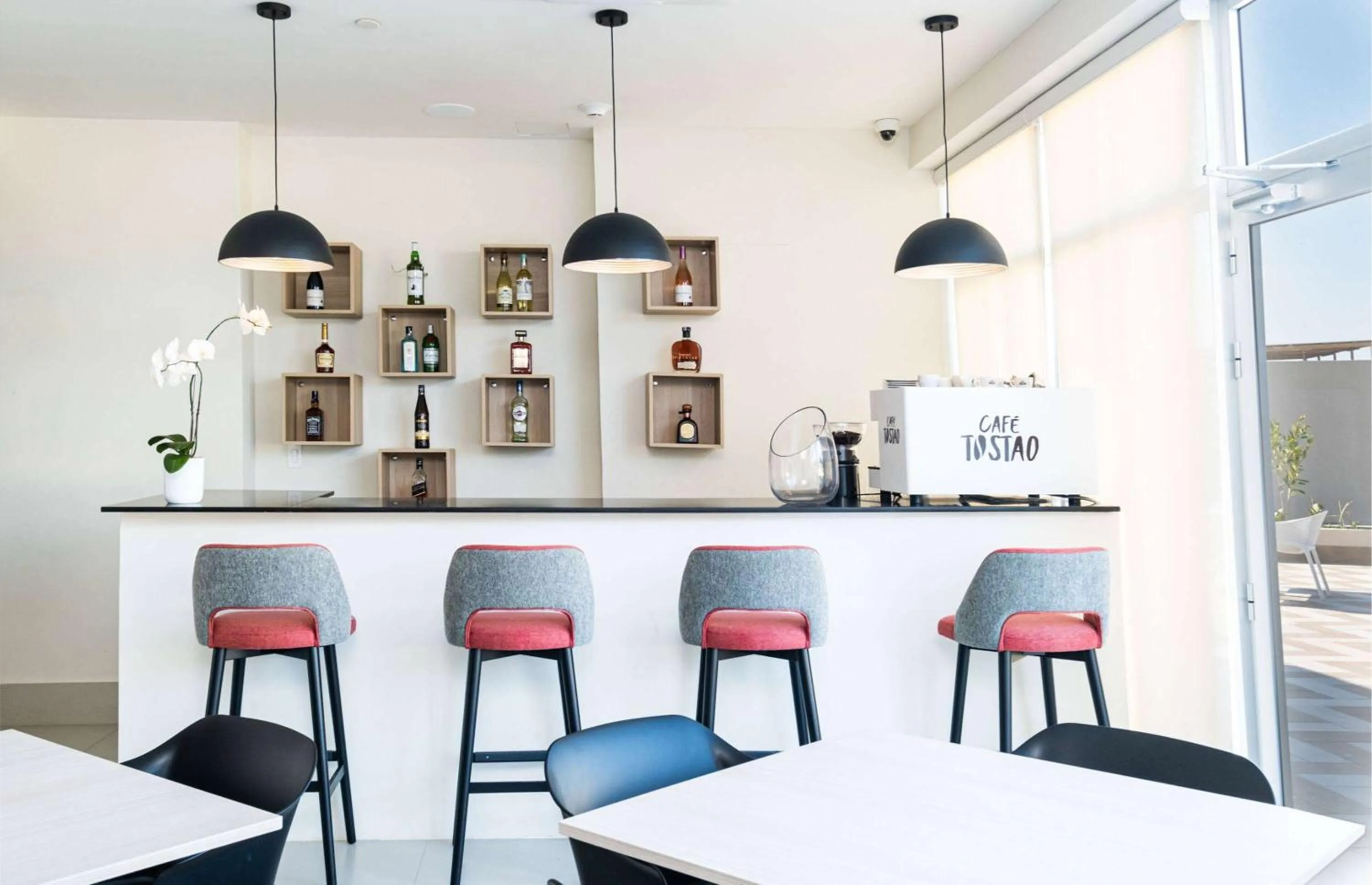 Restaurant/places to eat in Super 8 by Wyndham Manzanillo