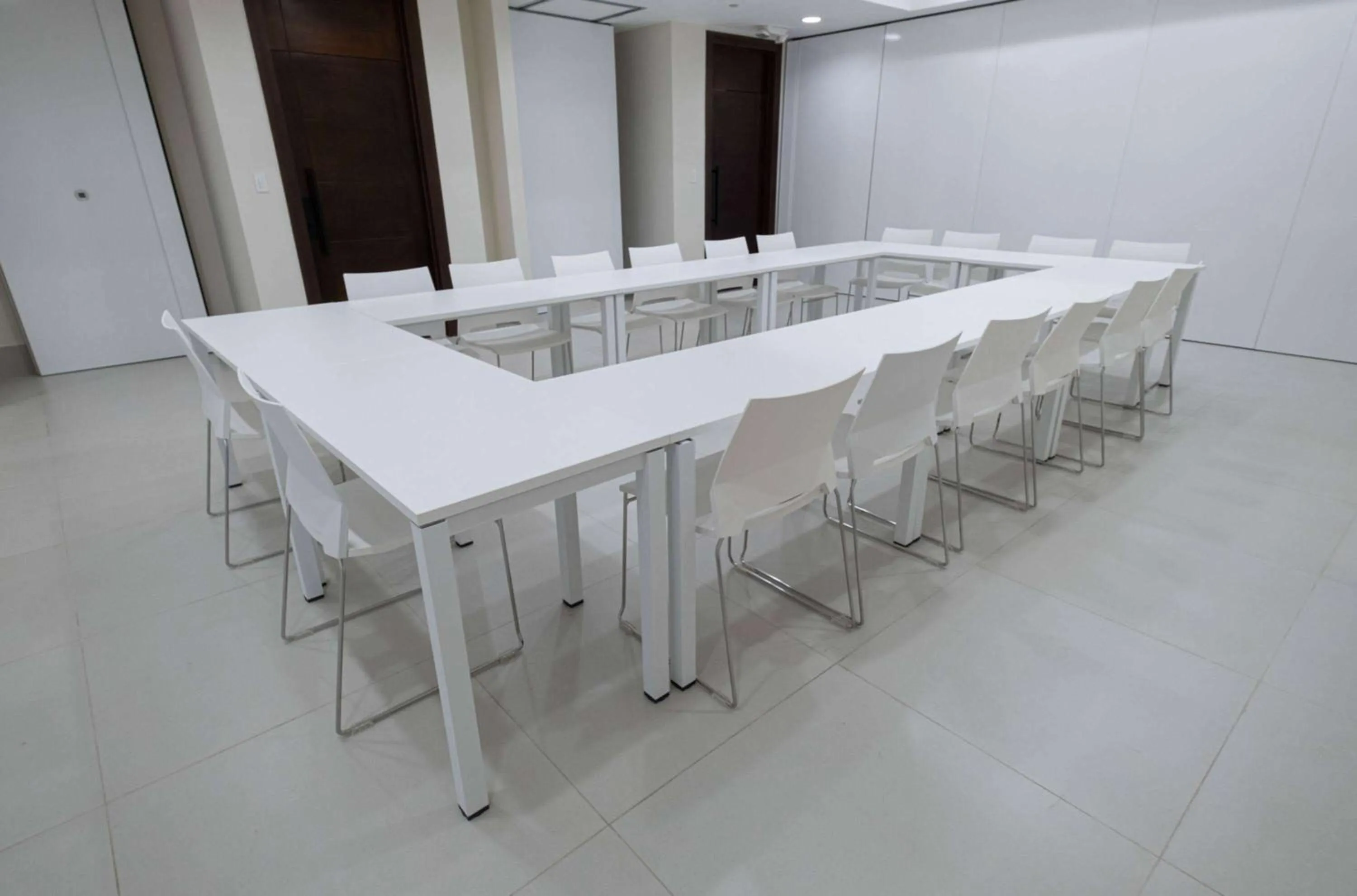 Meeting/conference room in Super 8 by Wyndham Manzanillo