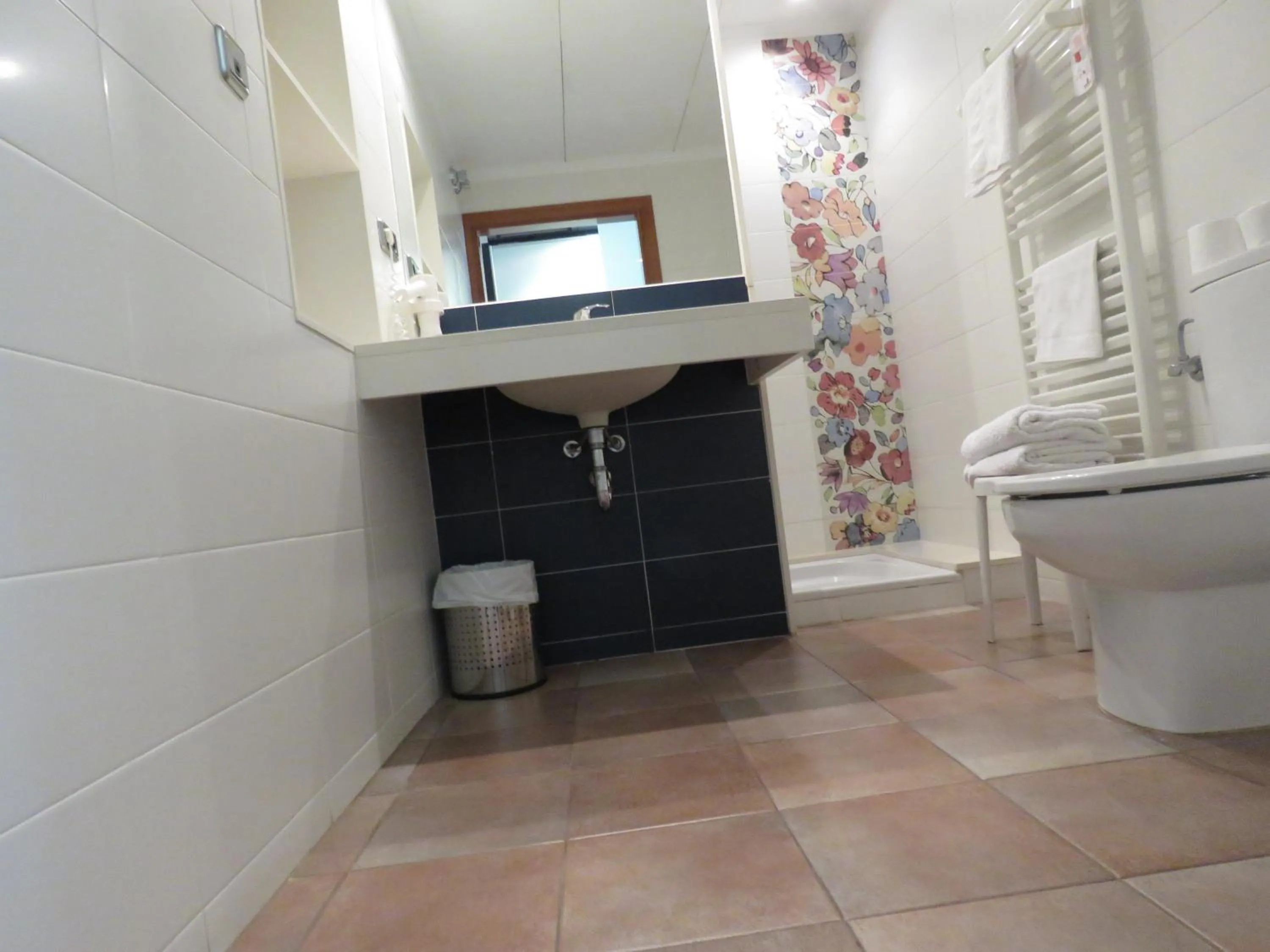 Bathroom in Hotel Santa Anna