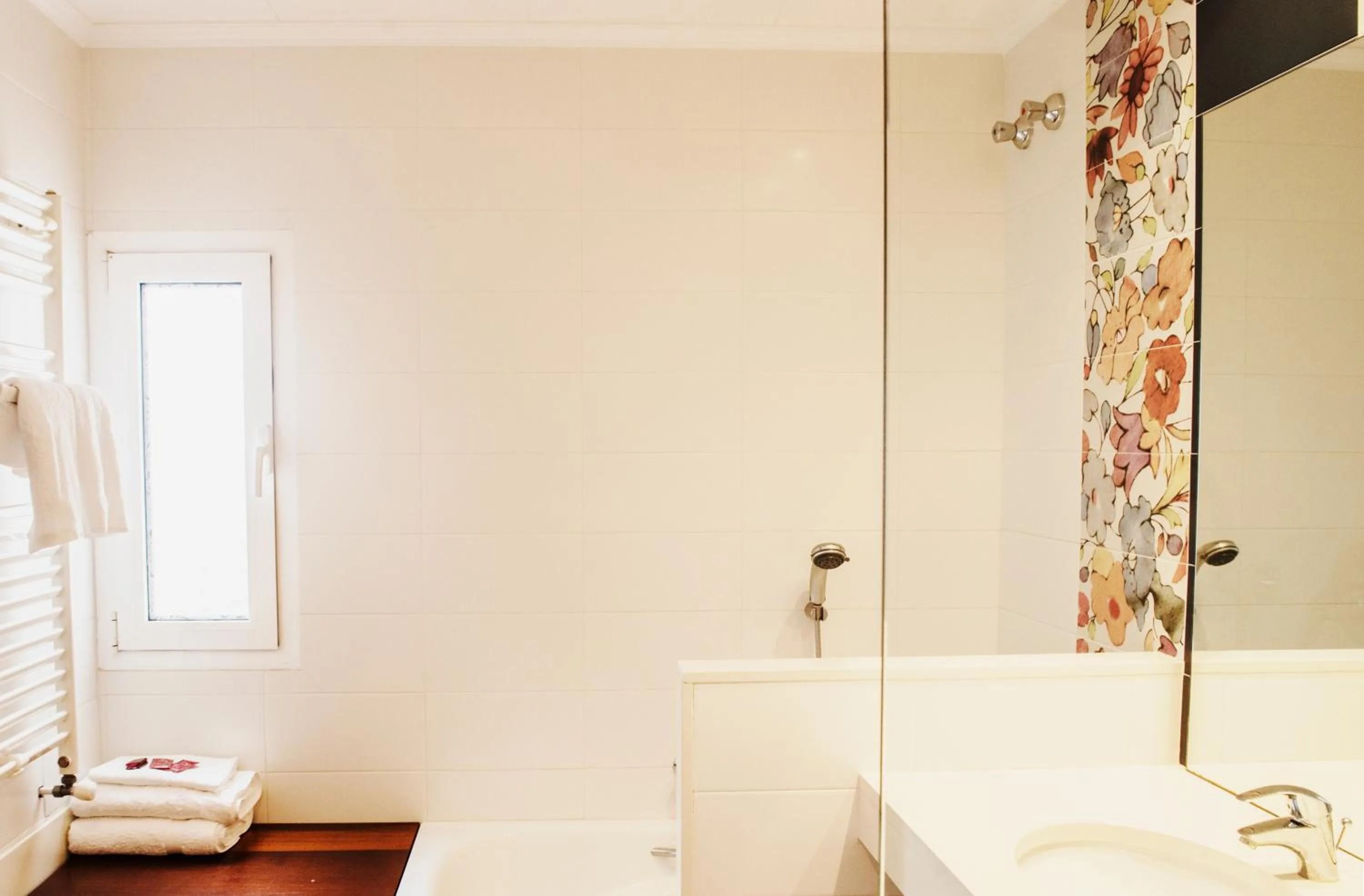 Shower in Hotel Santa Anna