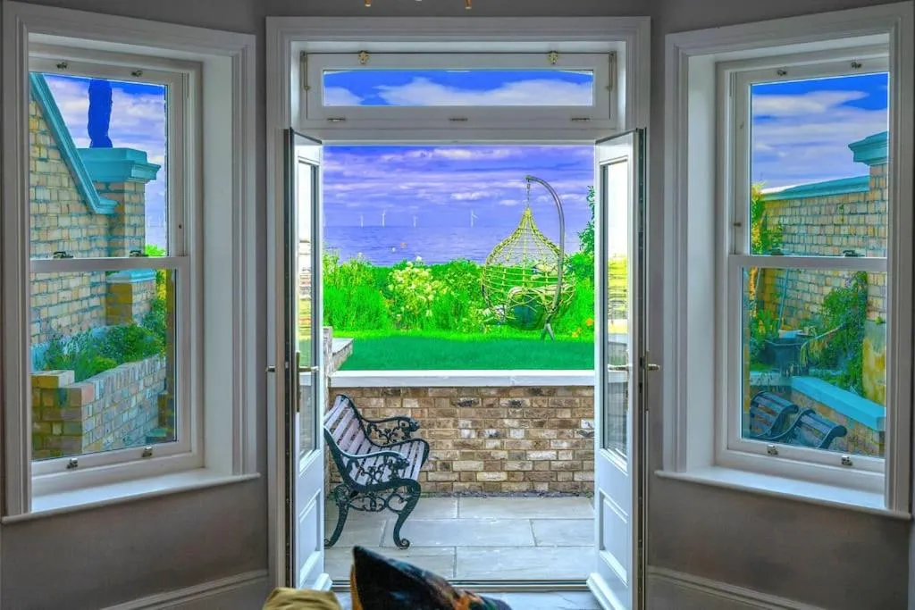 Warm Beachfront Getaway with Winter Ocean Views & Parking