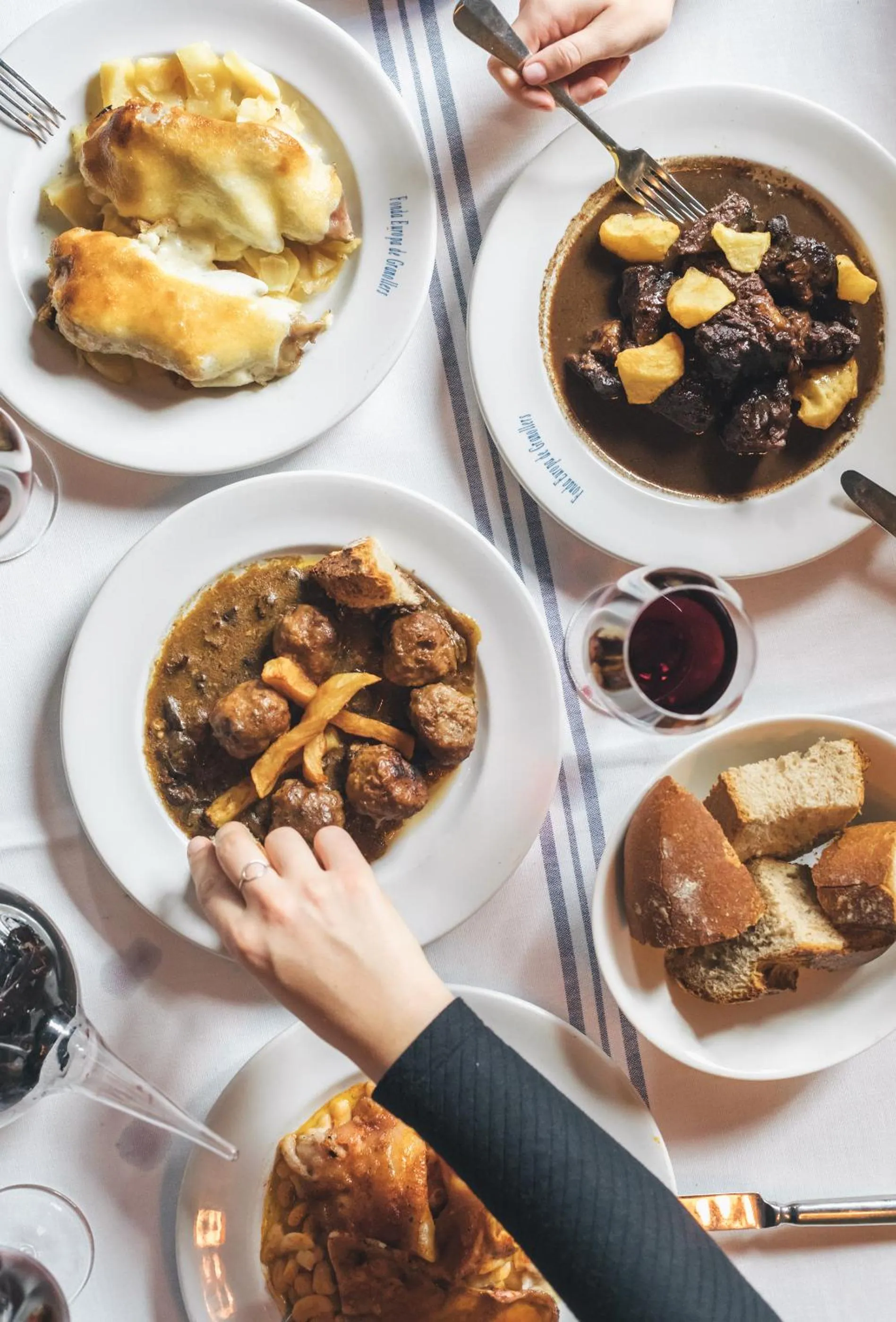 Restaurant/places to eat in Fonda Hotel 1771