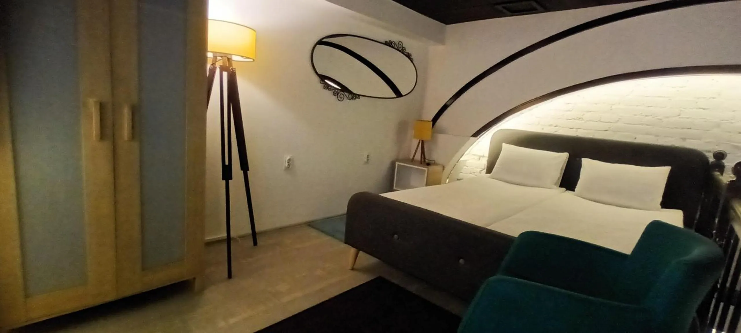 Old Café Spa Apartment - Unique space